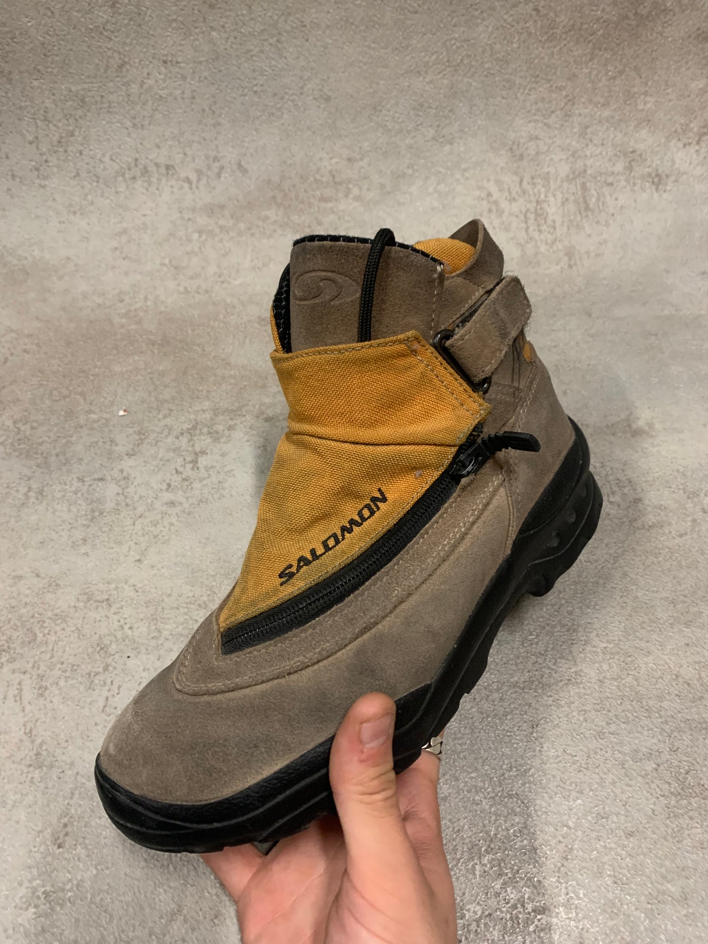 Botas Vintage Salomon Adventure - 39’5