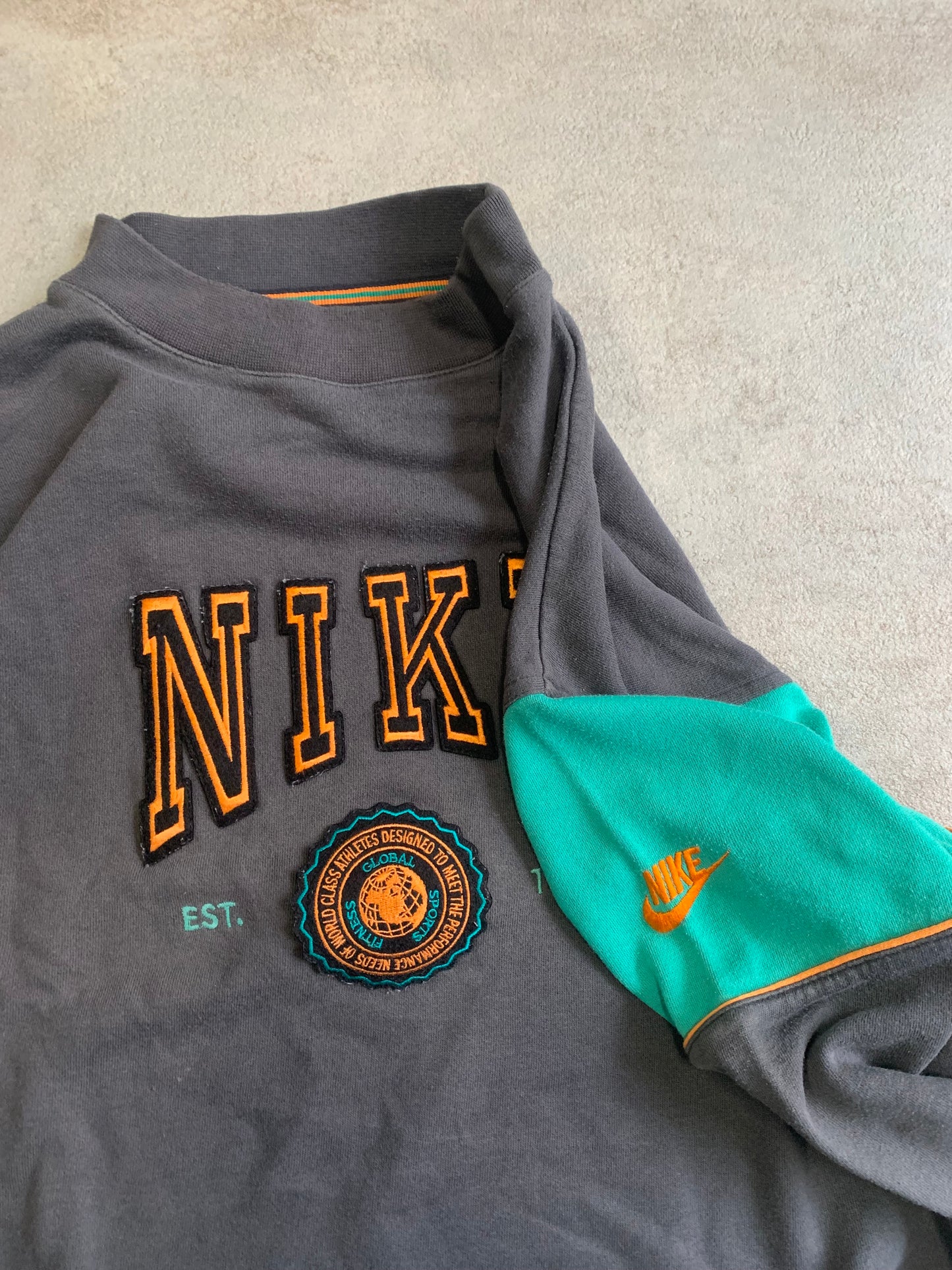 Sudadera Vintage Nike 90’s - L