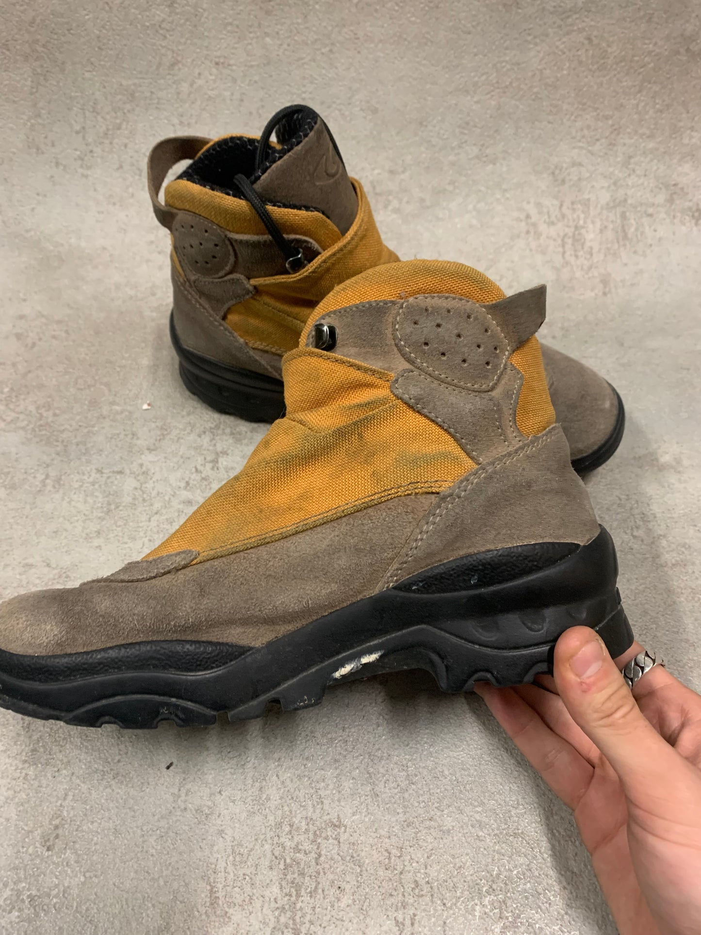Botas Vintage Salomon Adventure - 39’5