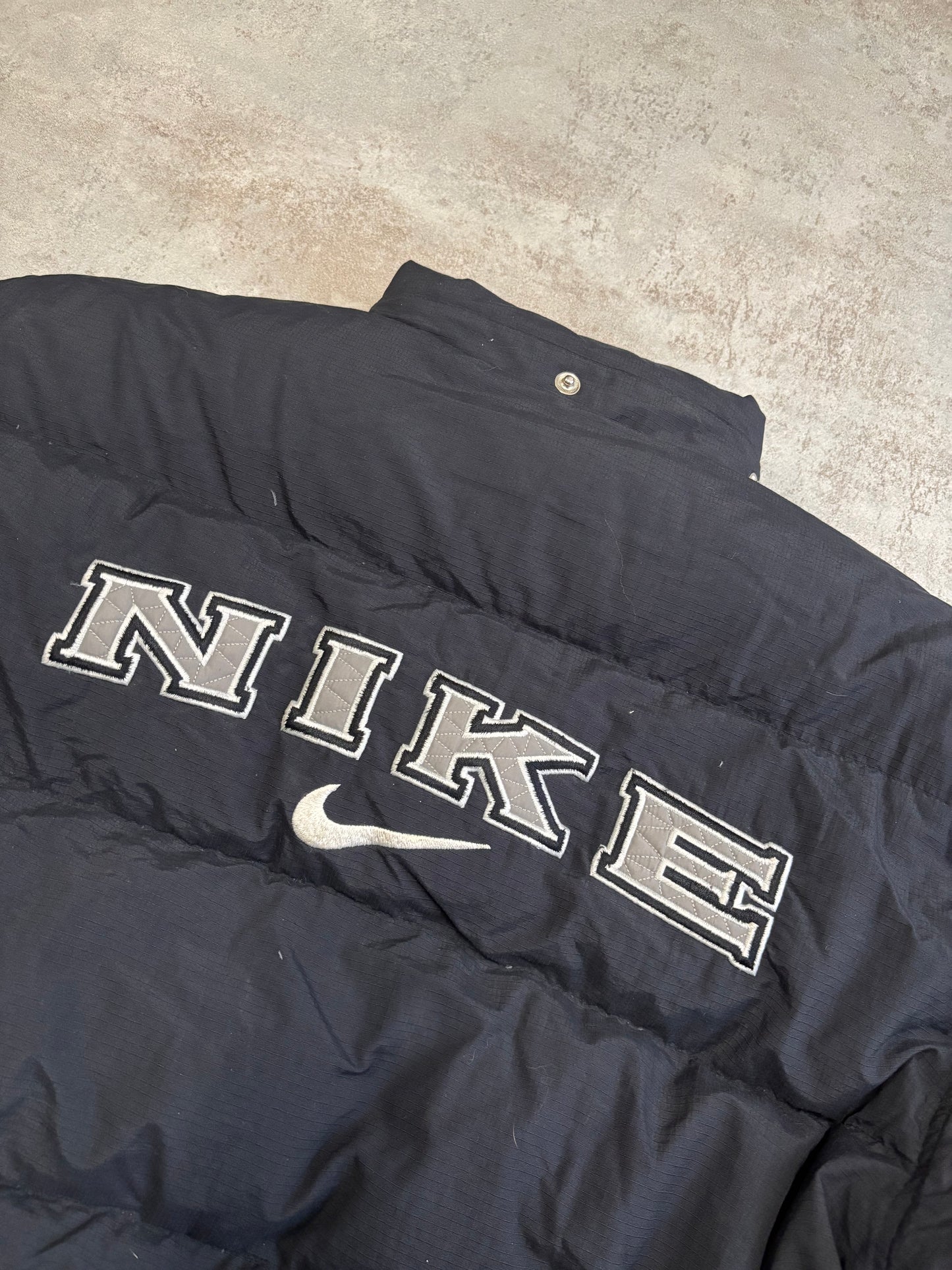 Chaqueta Acolchada Nike ‘Big Logo’ 90s Vintage - L
