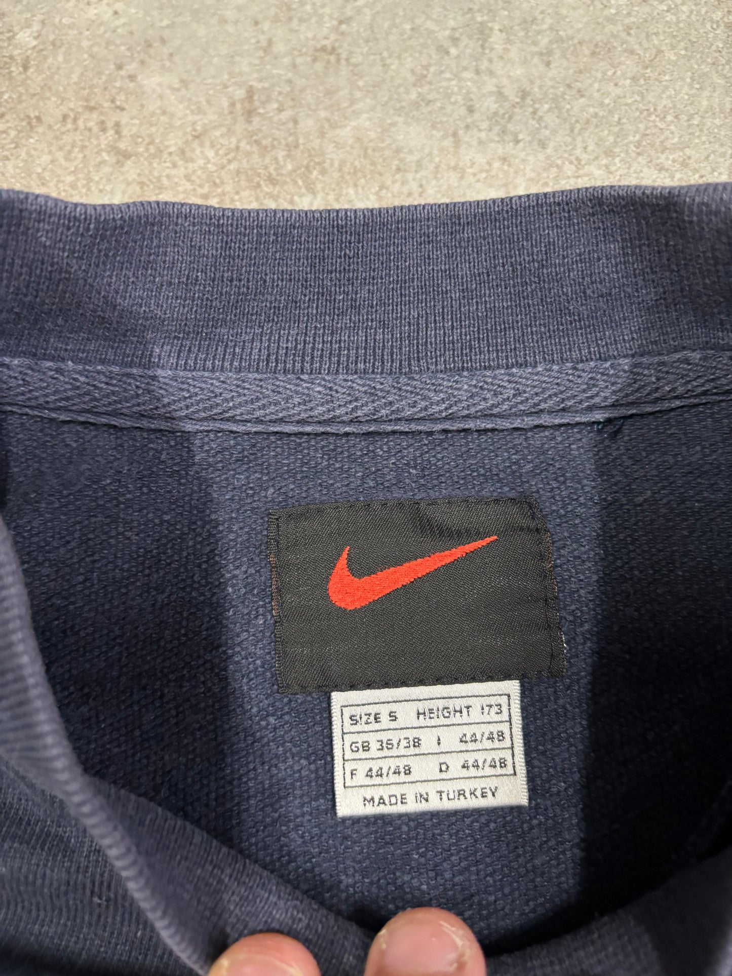 'Stained' Nike Boxy Fit 90s Vintage Sweatshirt - S