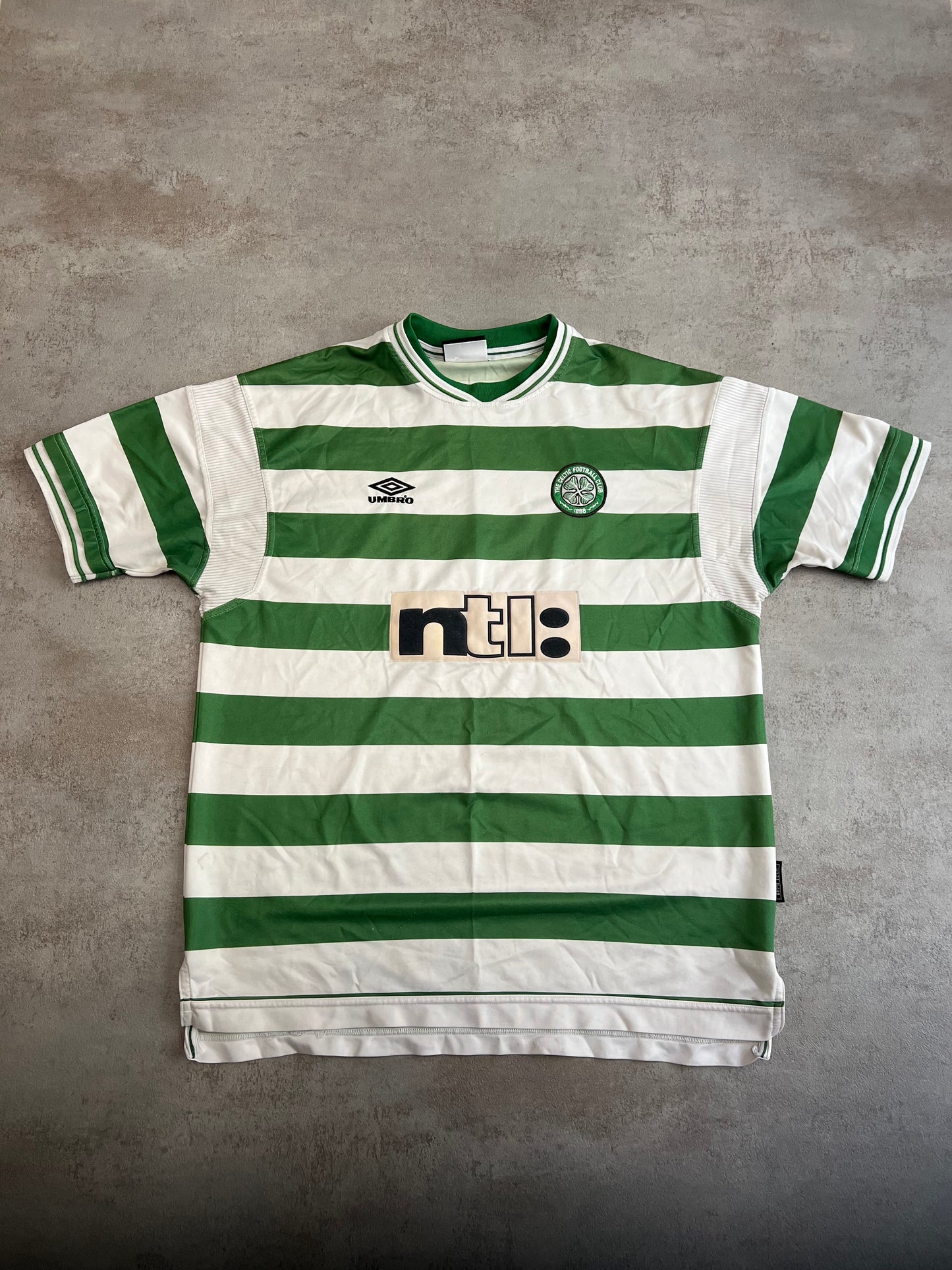 Camiseta Fútbol Vintage Umbro Celtic 00’s - XXl