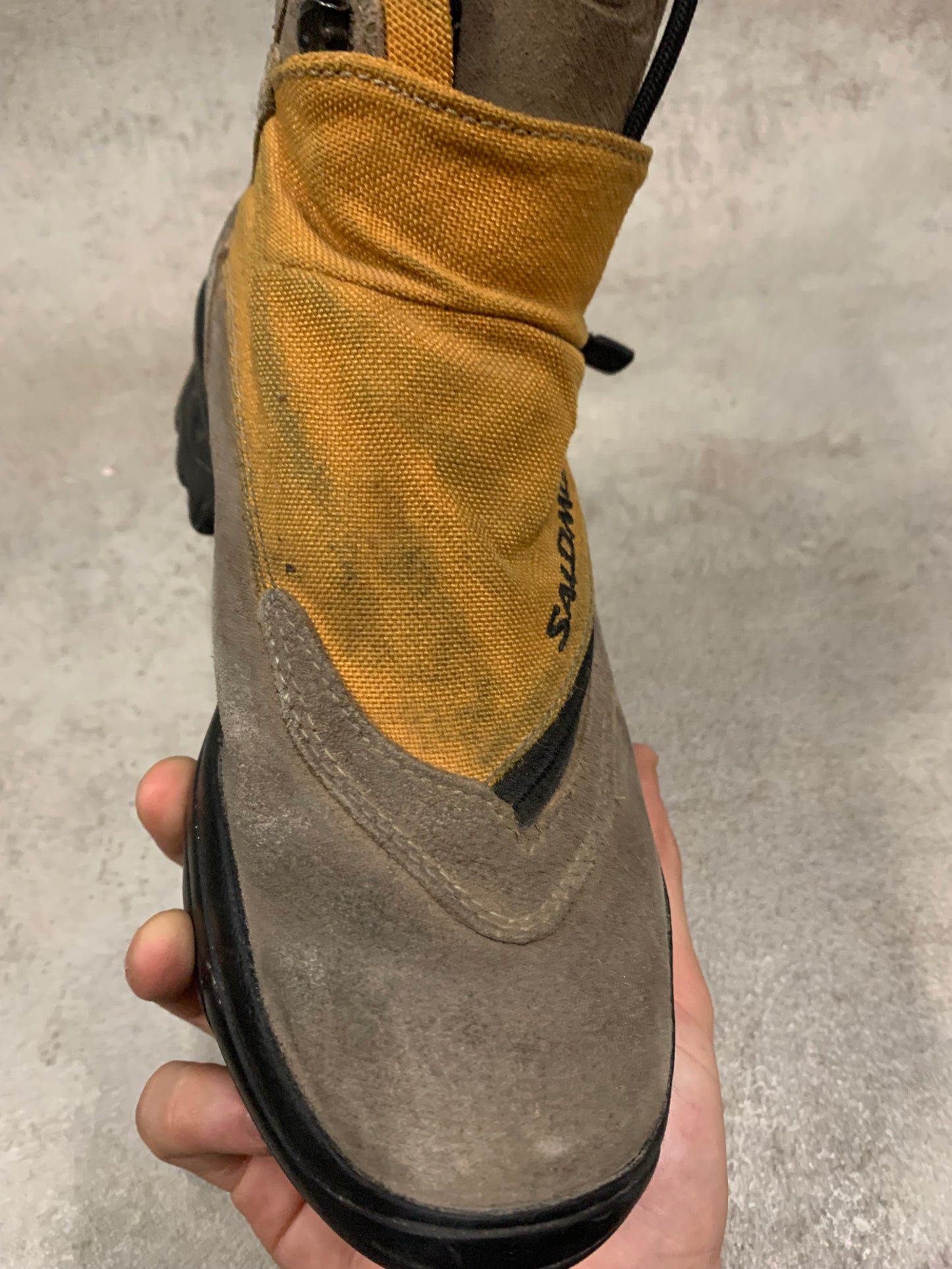 Botas Vintage Salomon Adventure - 39’5