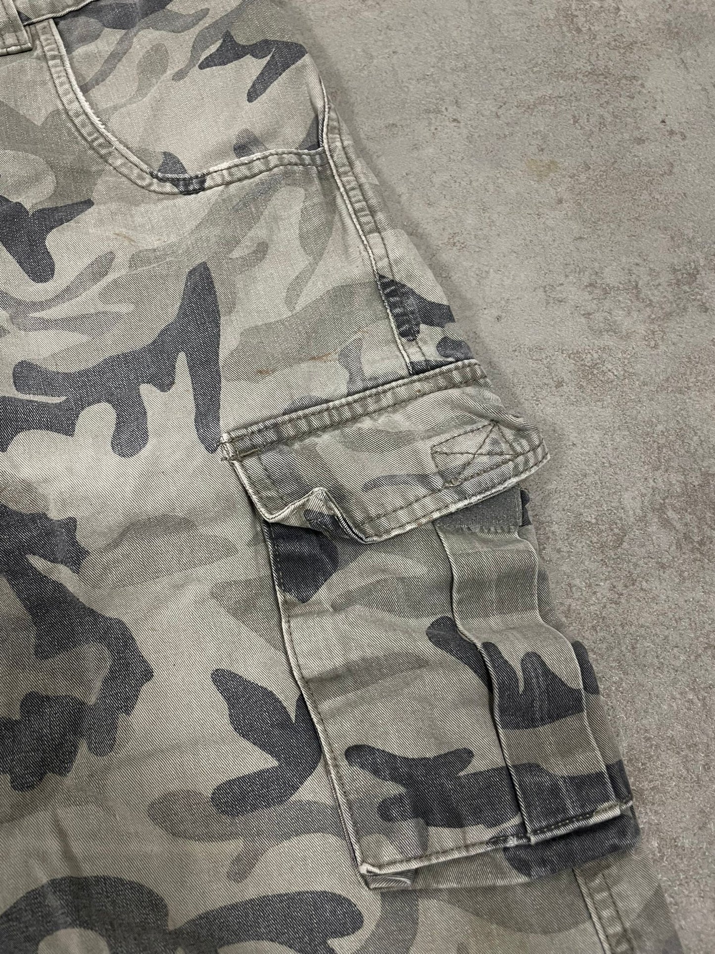 Shorts Camuflaje 3/4 Cargo G-Star 00s Vintage - L