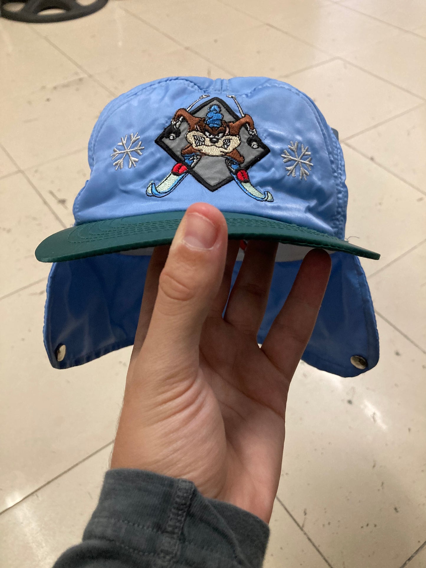Gorra Nieve Orejeras Looney Tunes ‘Tazz’ 1998 Vintage