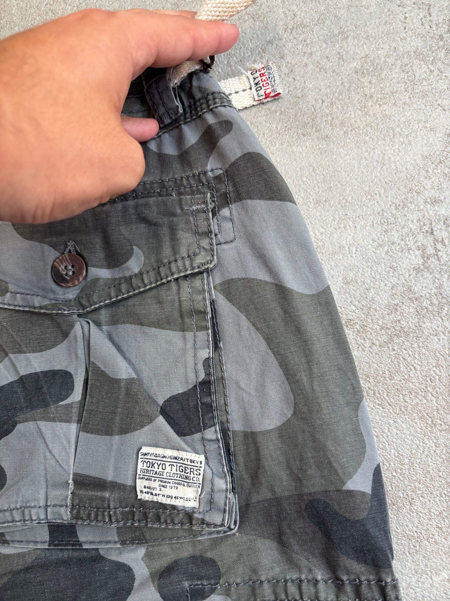 Short Camuflaje Flying Tiger Ajustable - L