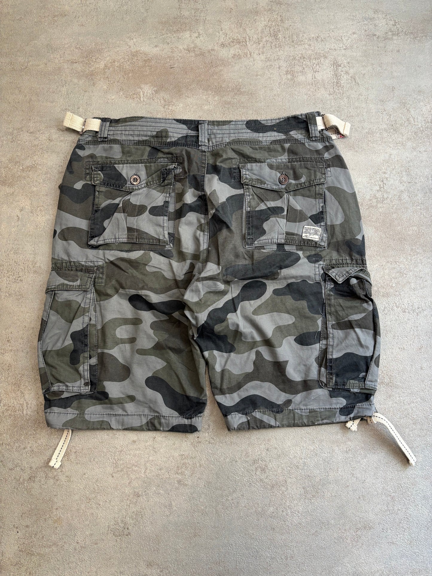 Short Camuflaje Flying Tiger Ajustable - L