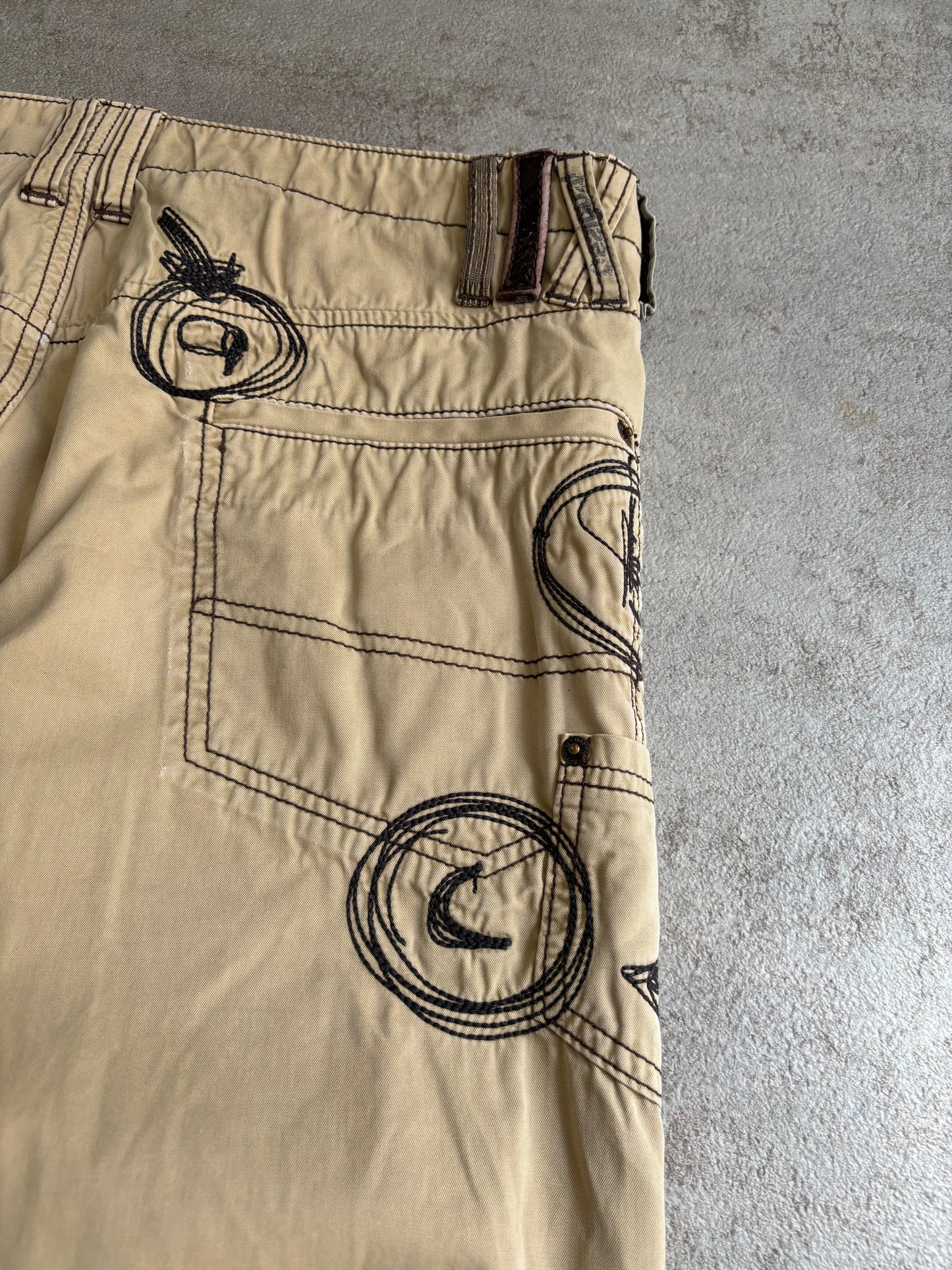 Pantalones ‘All Embroidered’ Desigual 00s Vintage - M
