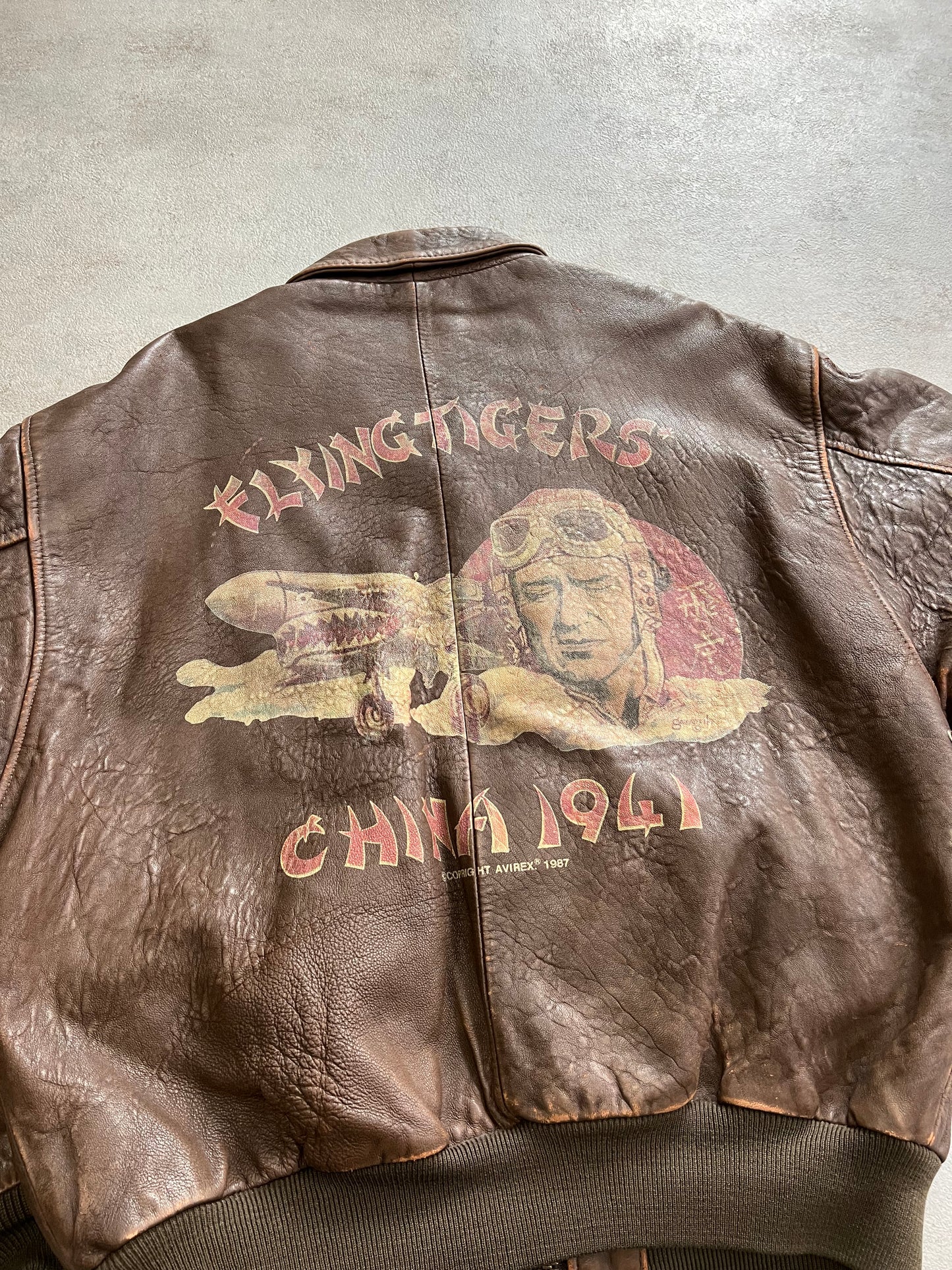 Chaqueta Cuero Aviador Vintage Avirex ‘ Fliying Tigers’ 1987 - L