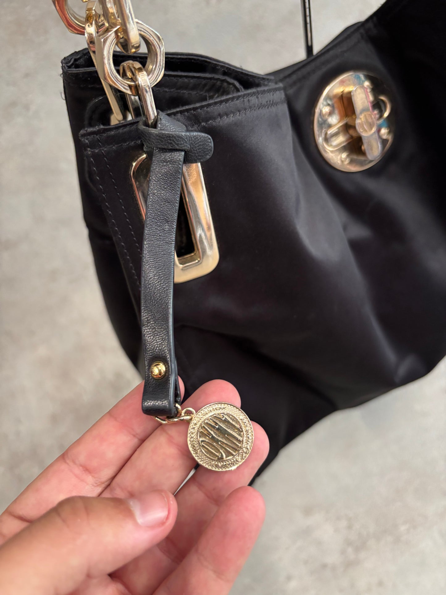 Bolso Satinado DKNY 00s Vintage