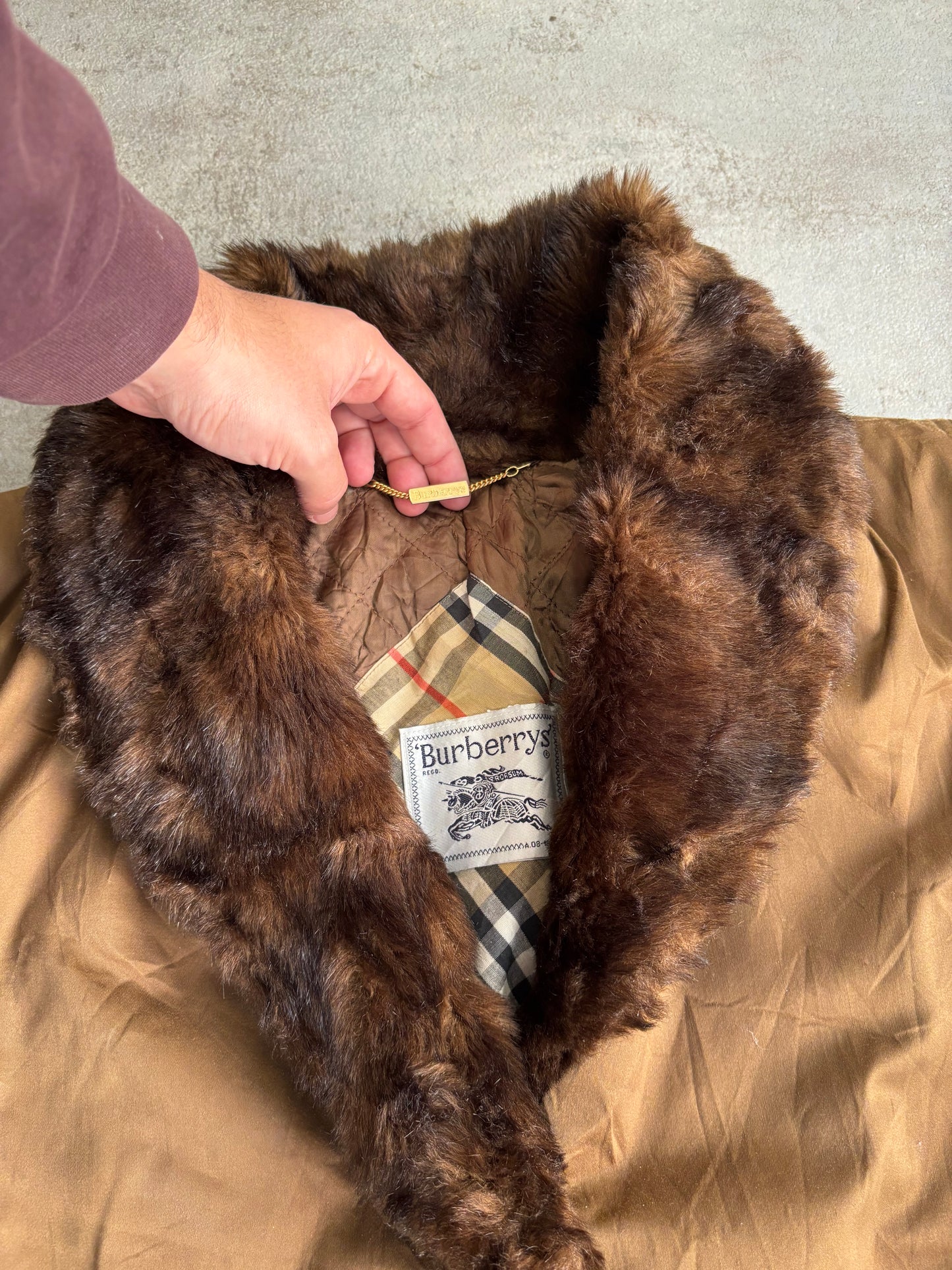 Gabardina Pelo ‘Soint New’ Burberry 90s Vintage - L