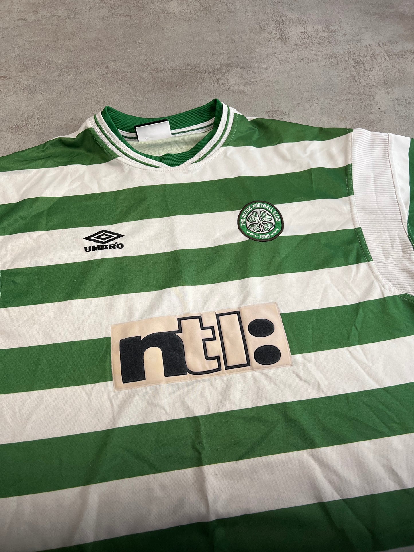 Camiseta Fútbol Vintage Umbro Celtic 00’s - XXl