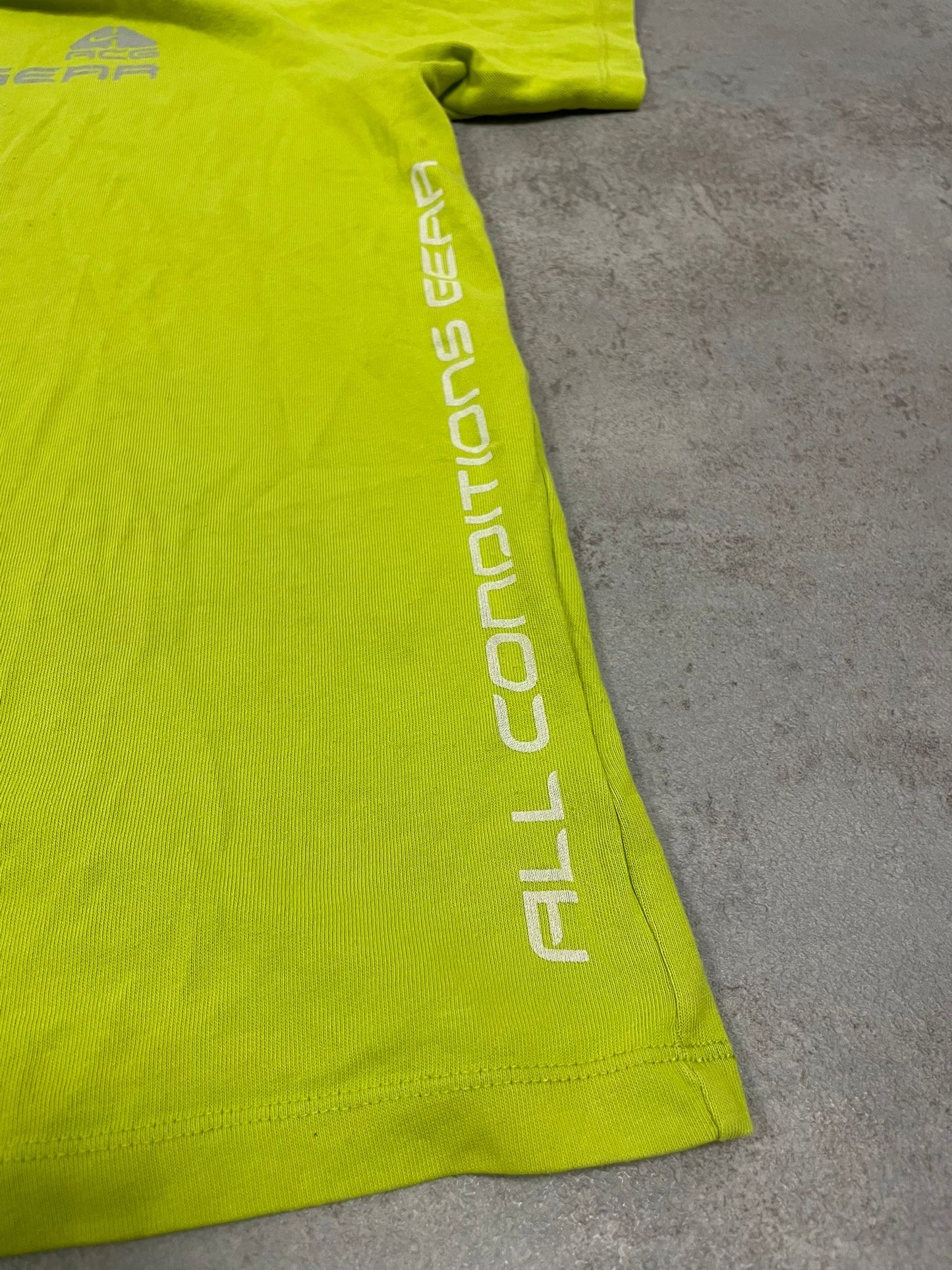 Camiseta Nike Acg 00s Vintage - M