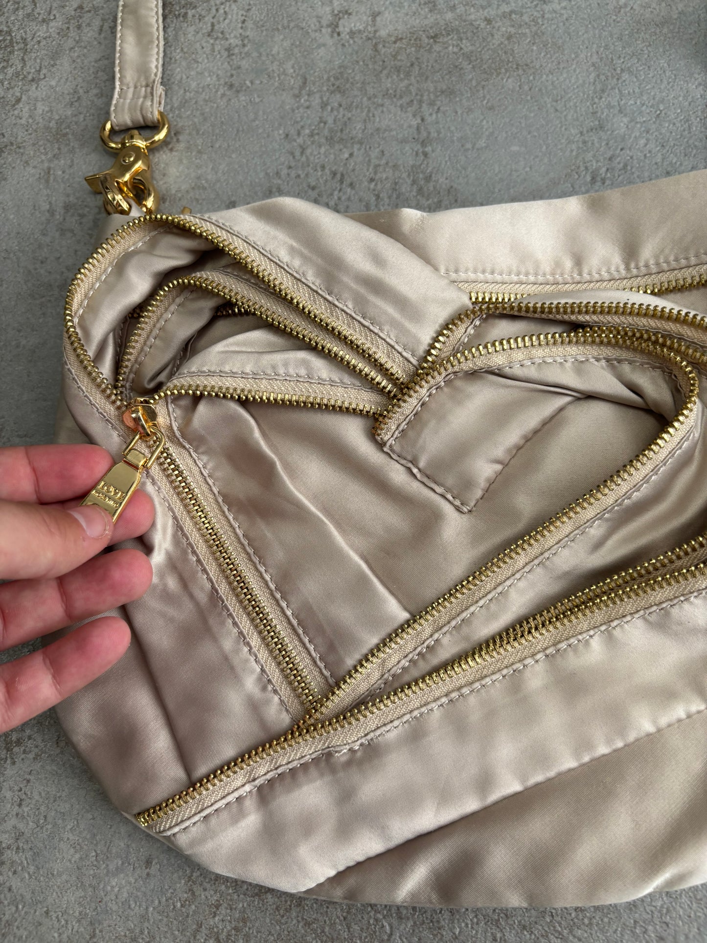 Bolso Love Moschino ‘Heart Zipper’