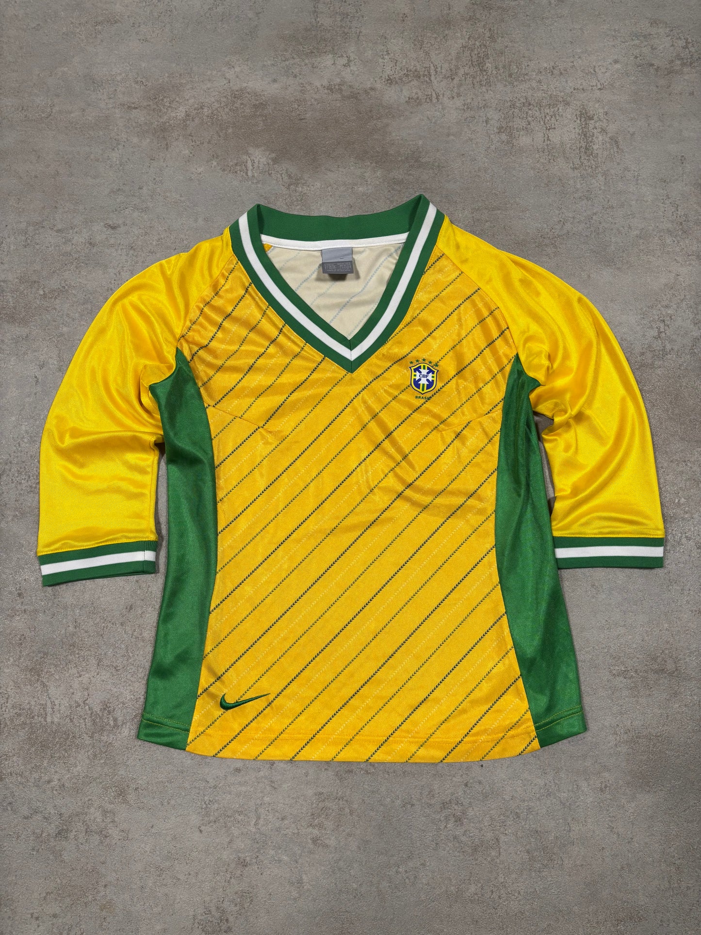 Top Manga 3/4 Nike Brasil 2005 Vintage - M Woman
