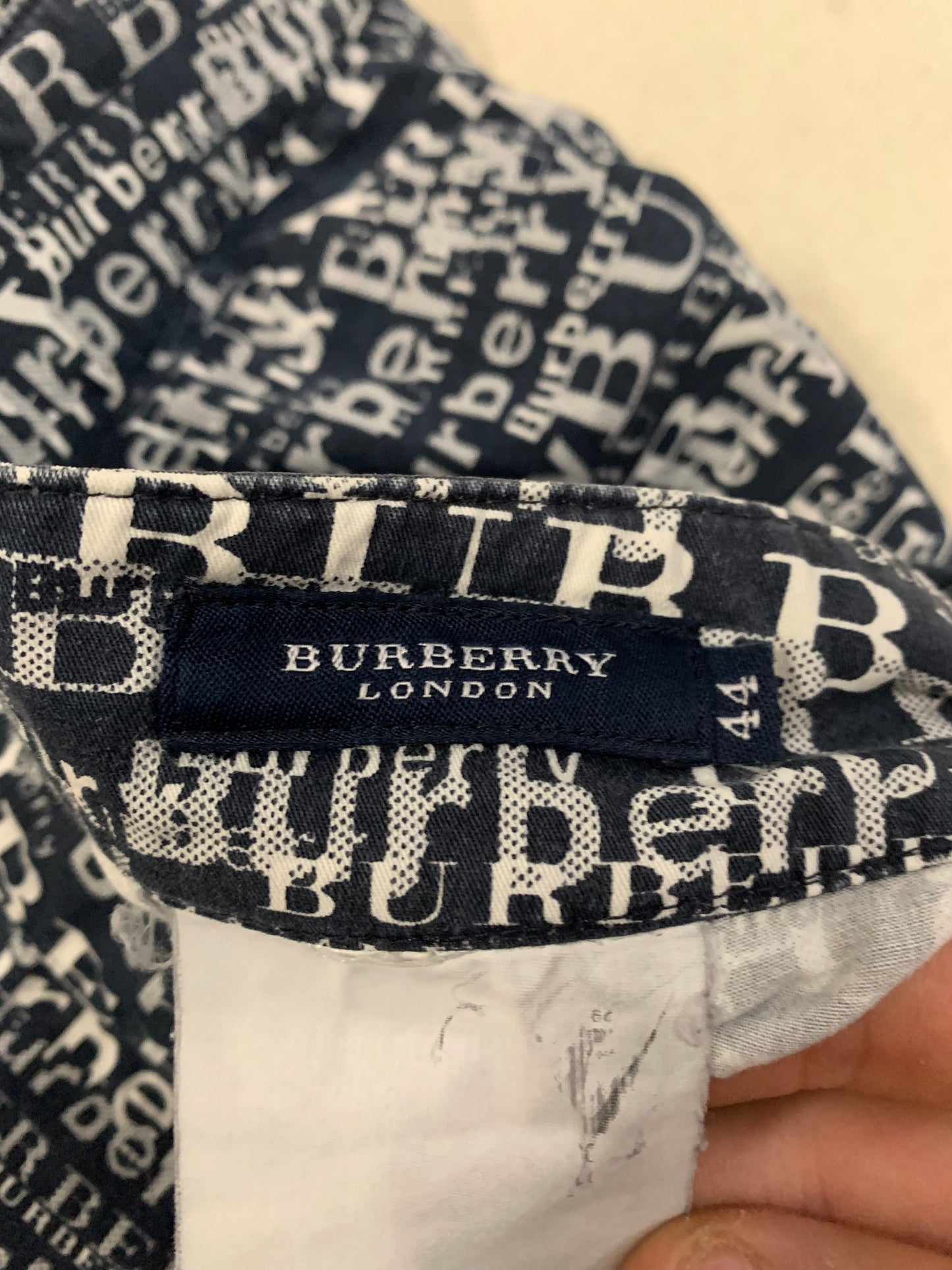 Pantalones Vintage Burberry All Over Print 90’s - M