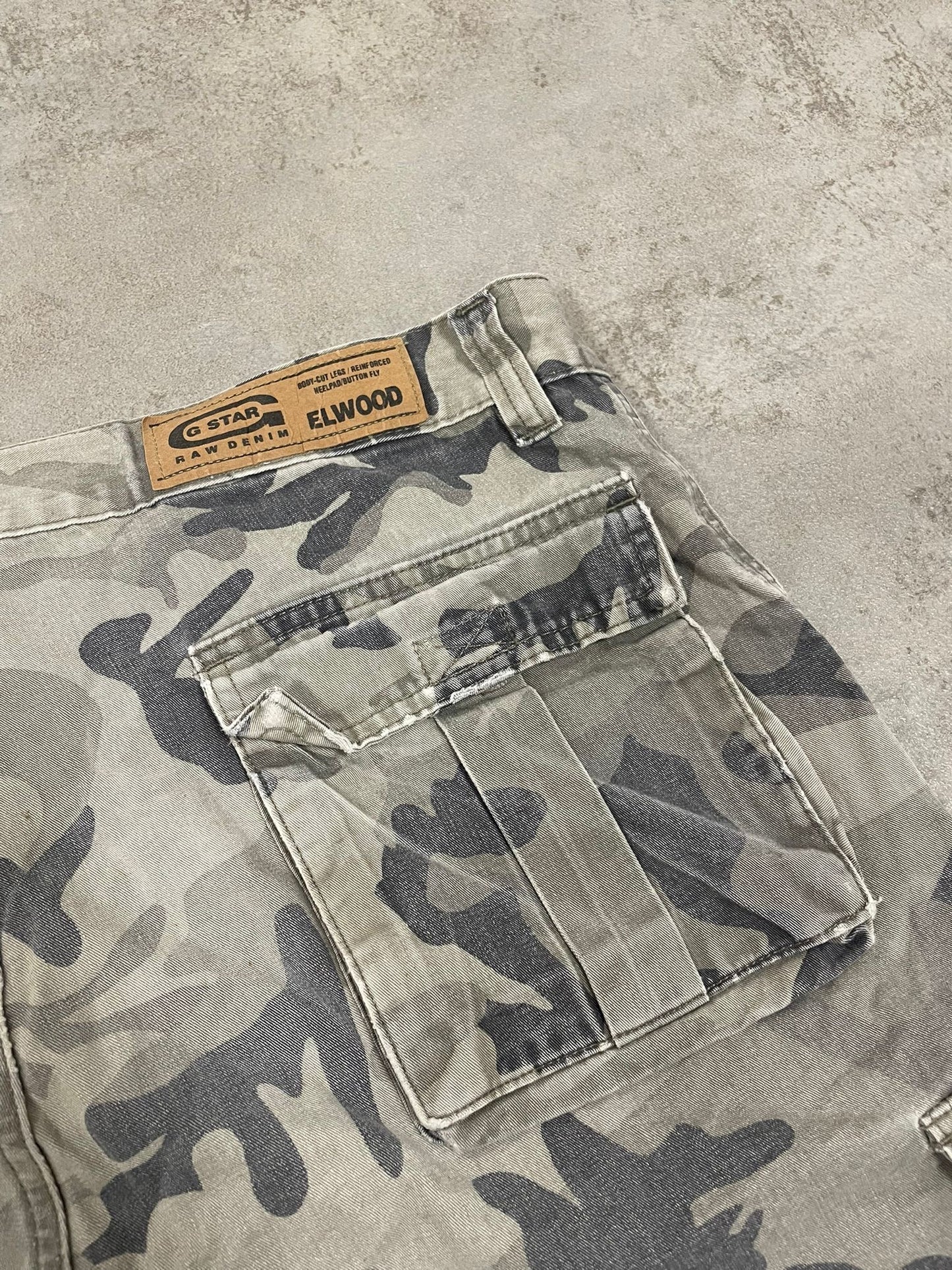 Shorts Camuflaje 3/4 Cargo G-Star 00s Vintage - L