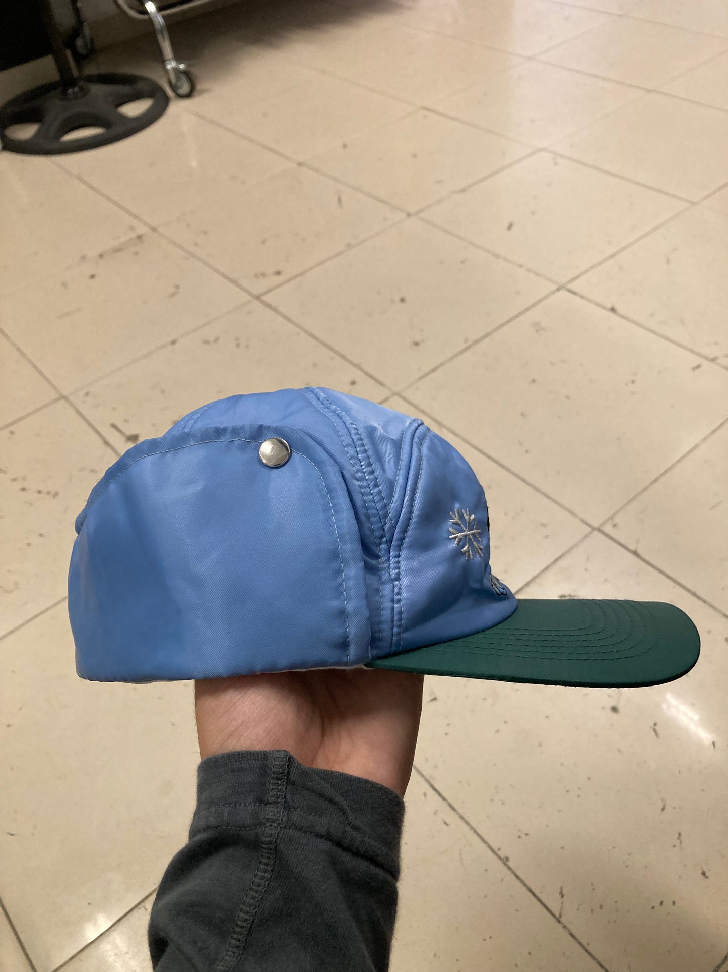Gorra Nieve Orejeras Looney Tunes ‘Tazz’ 1998 Vintage