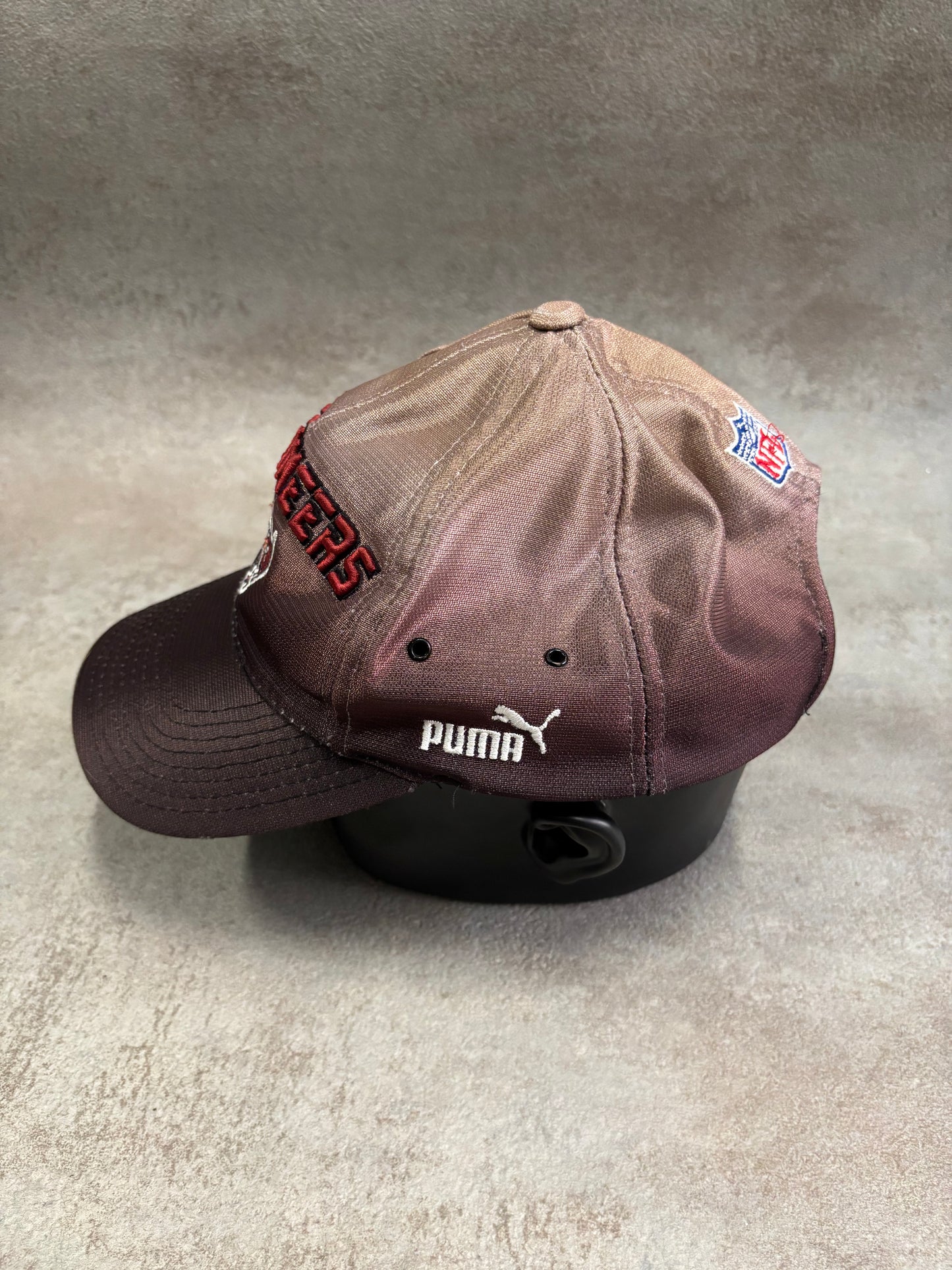 Gorra NFL Puma Irisdescente Buccaneers 00s Vintage