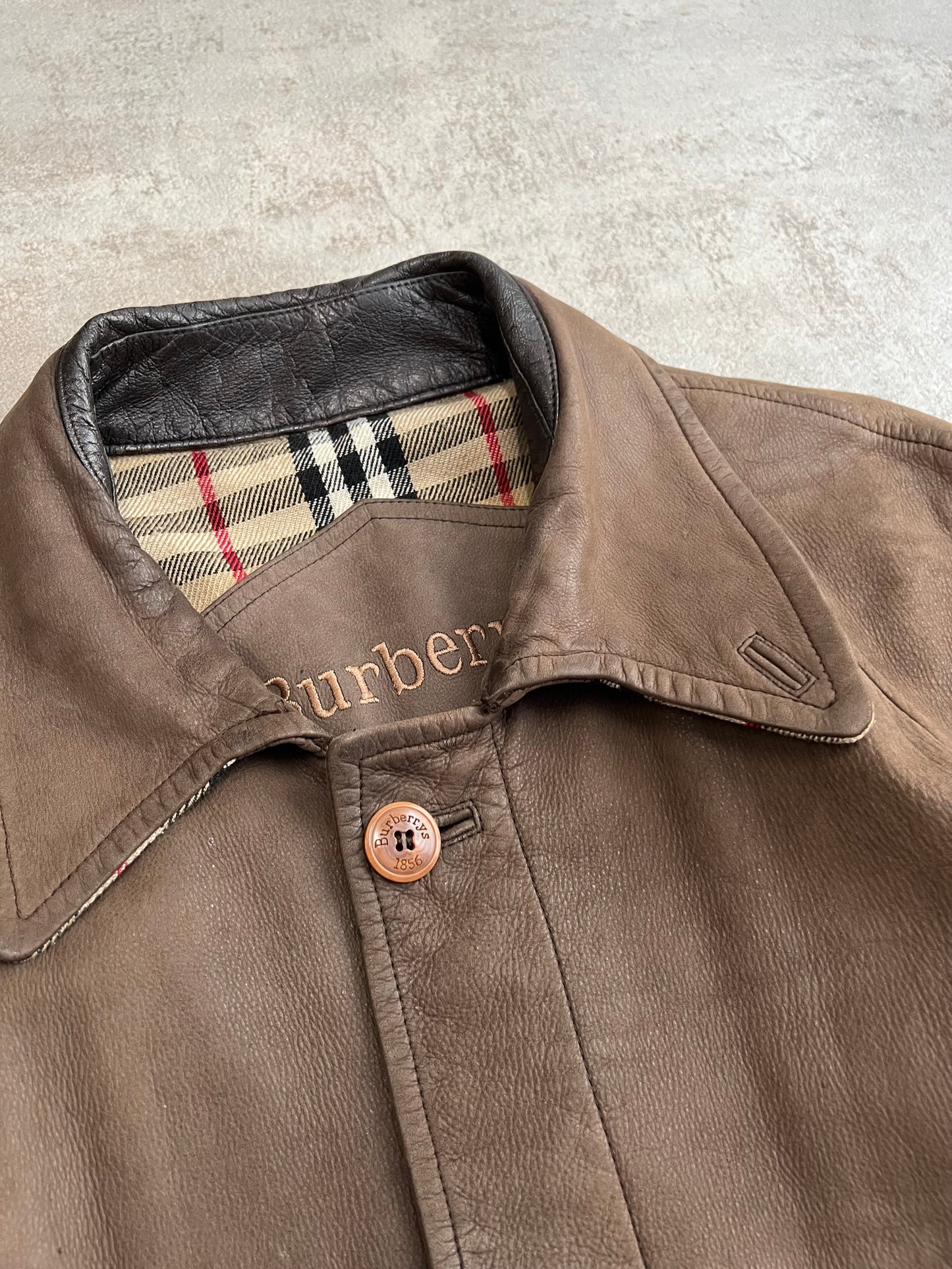 Gabardina Cuero Vintage Burberry 80’s - L