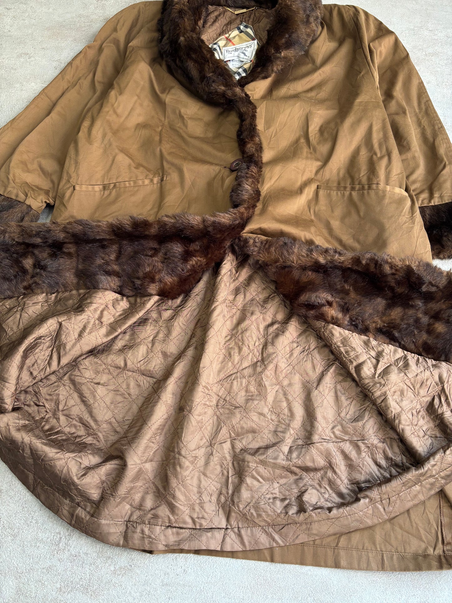 Gabardina Pelo ‘Soint New’ Burberry 90s Vintage - L