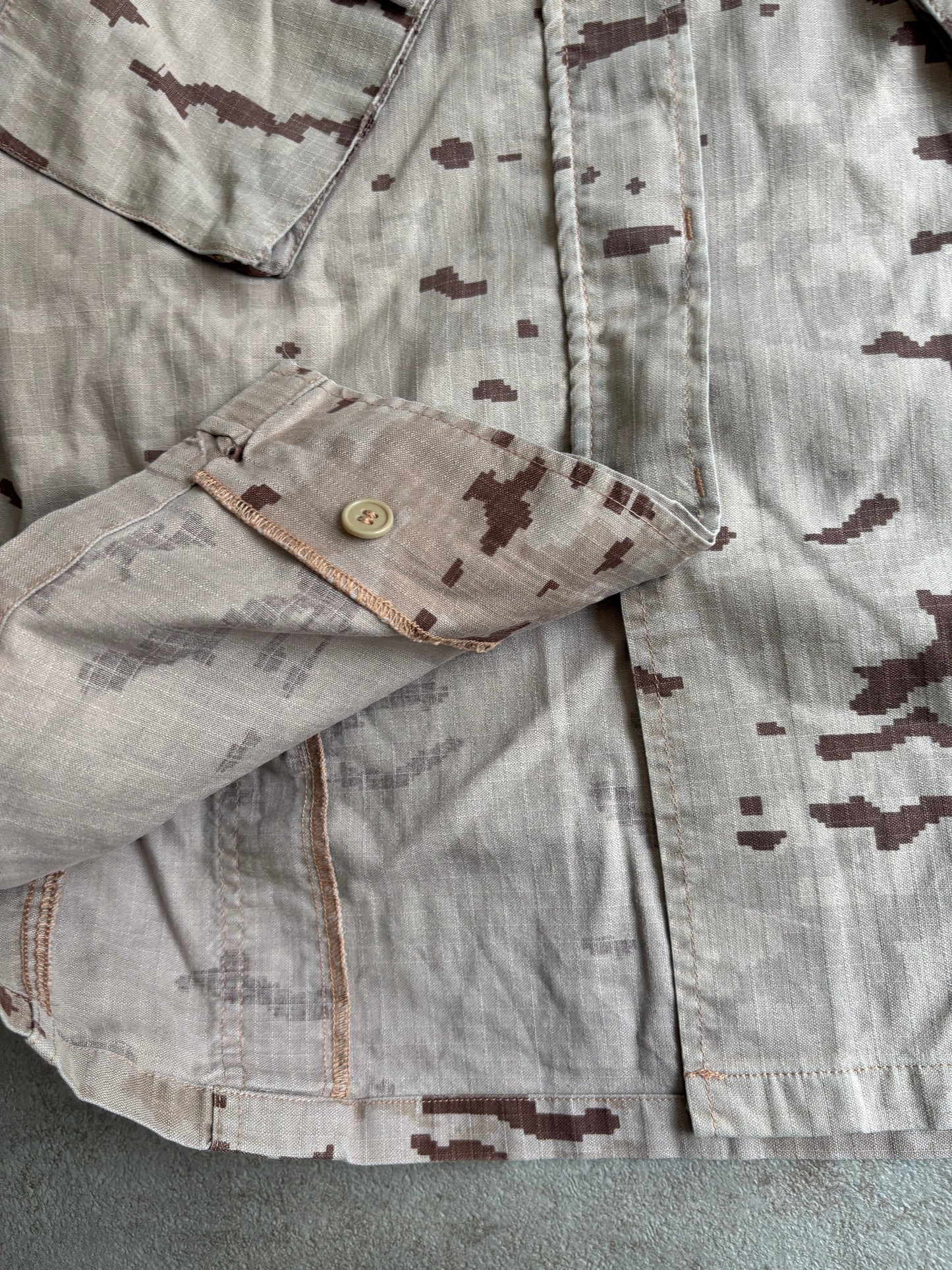 Camisa Militar Cargo Camuflaje Vintage - S