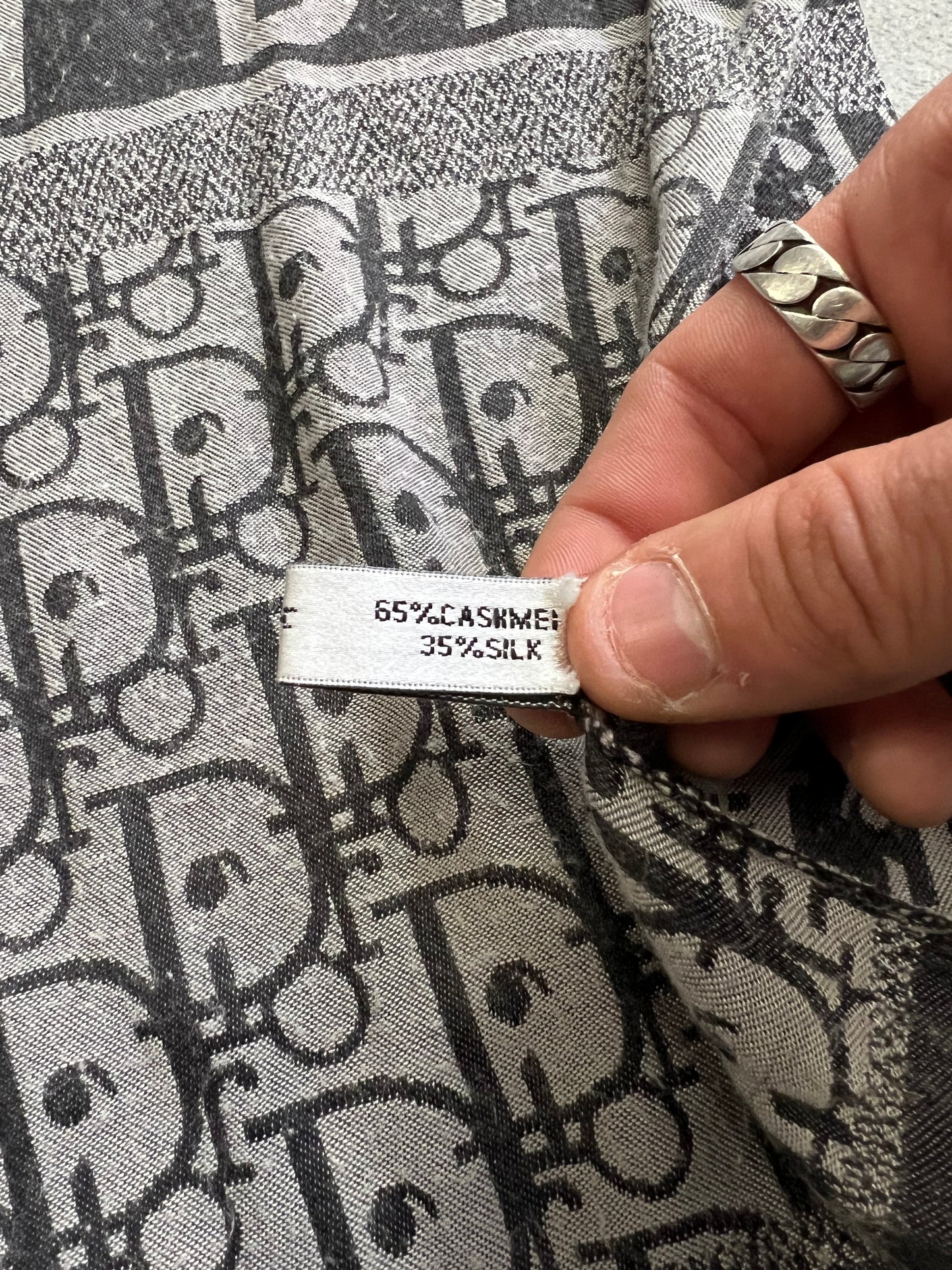 Pañuelo Cashmere Vintage Christian Dior 00’s