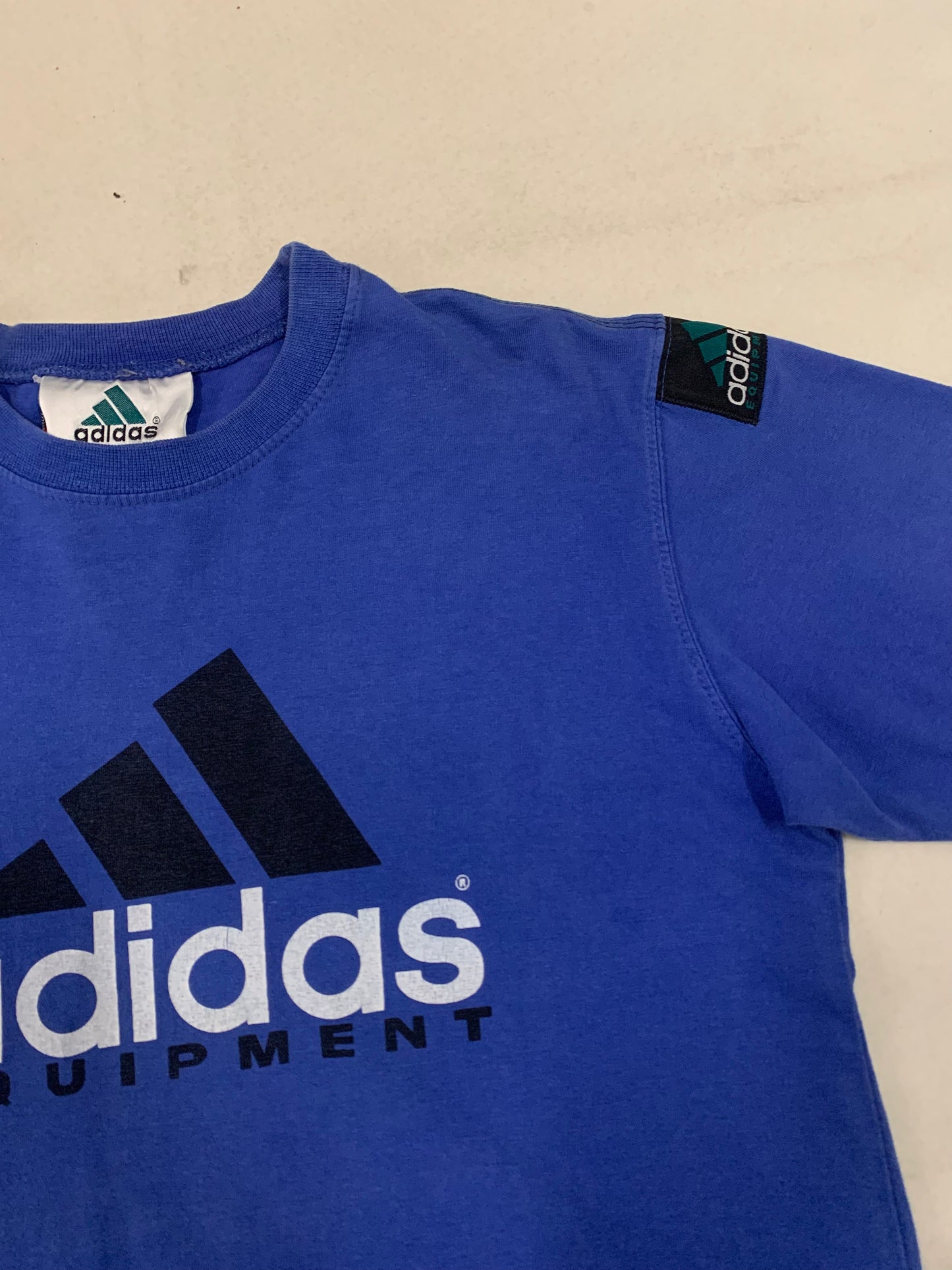 Camiseta Vintage Adidas Equipment 90’s -S