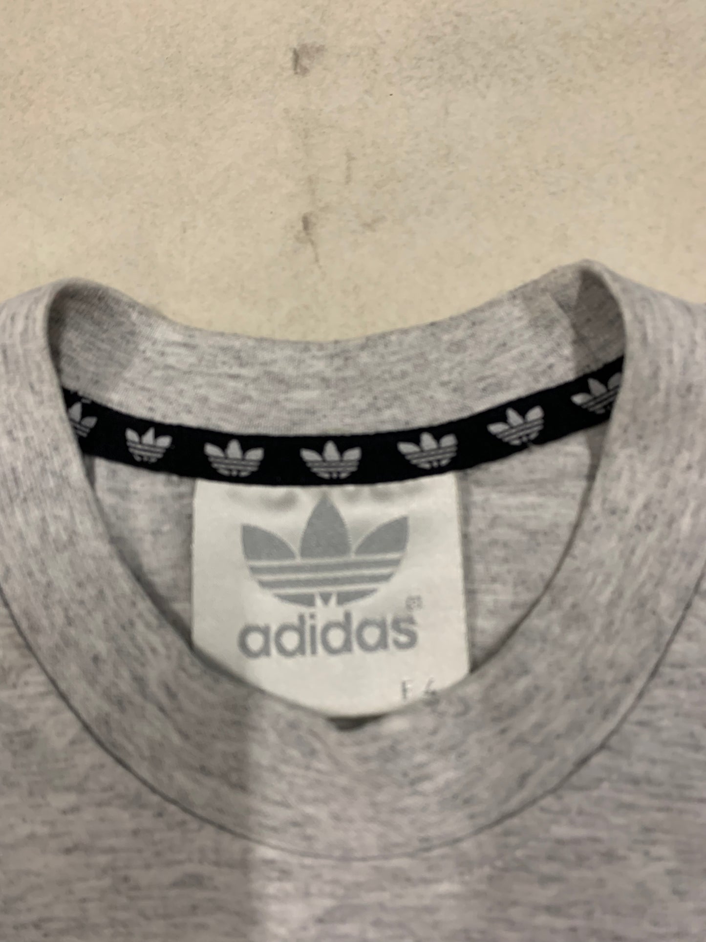 Camiseta Vintage Adidas 80’s - L