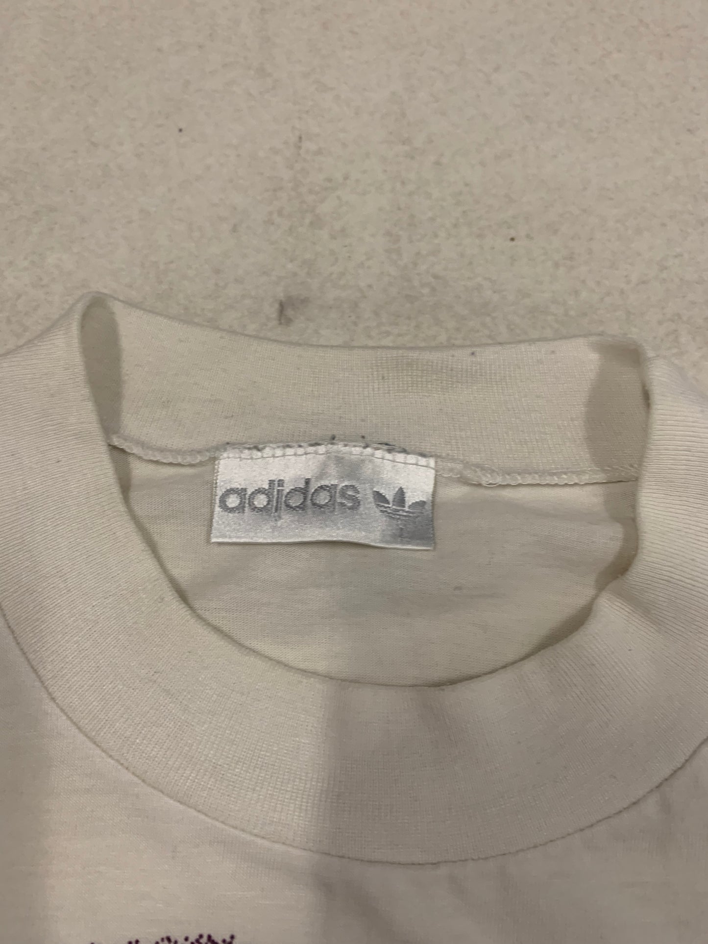 Camiseta Vintage Adidas 80’s