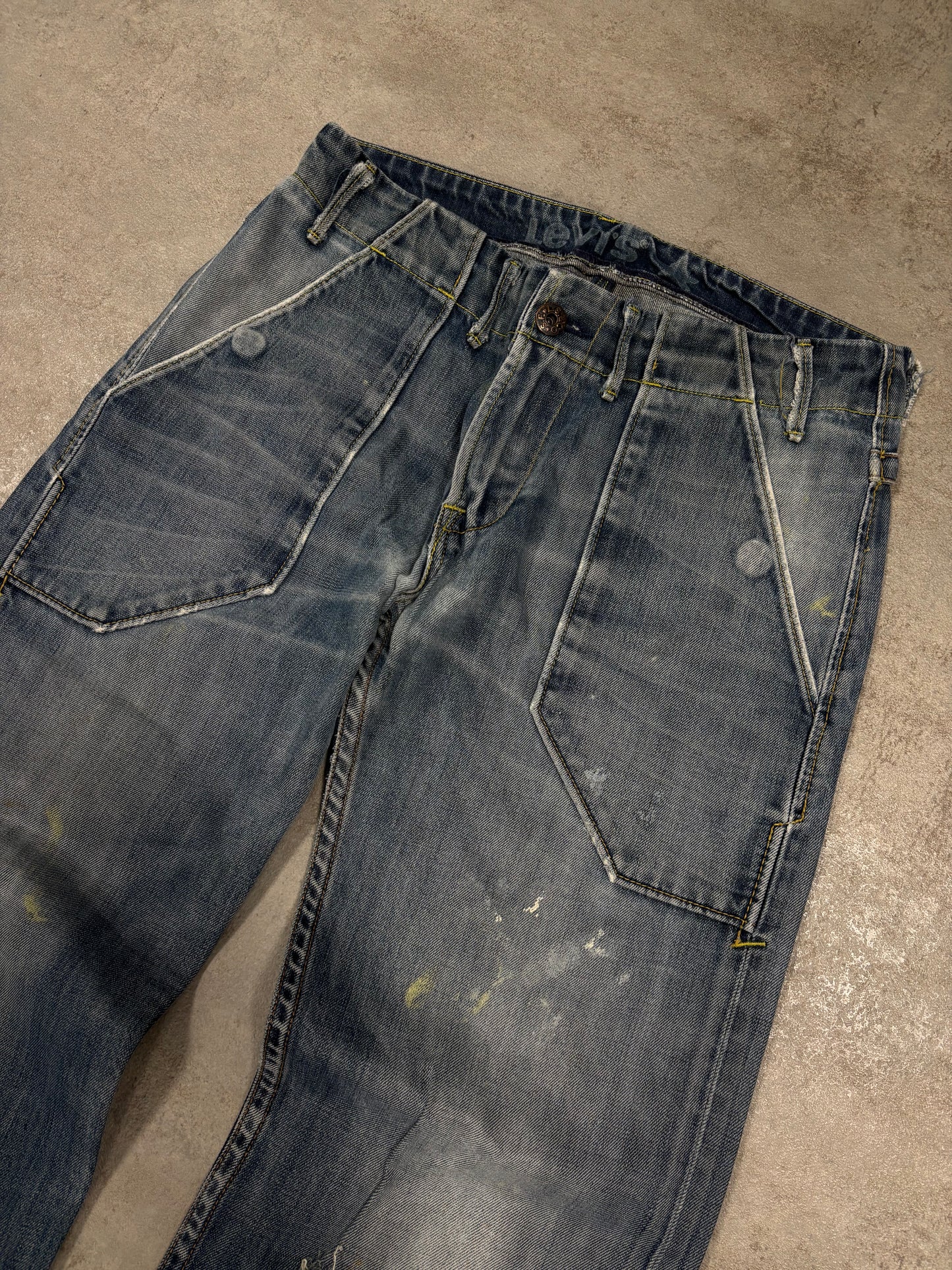 Pantalones Rectos ‘Buckle Back’ Levi’s 00s Vintage - M