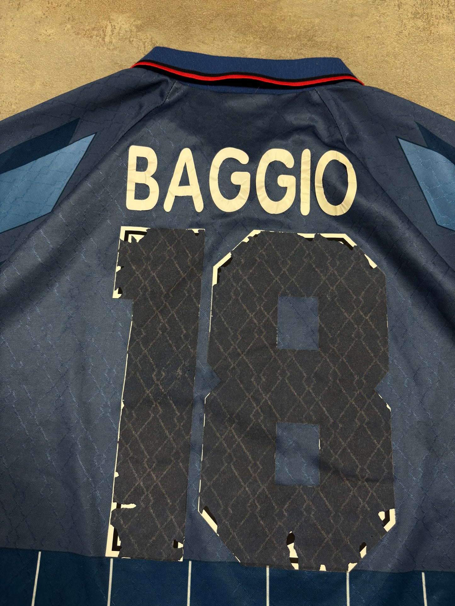 Camiseta 4 Equipación Lotto A.C Milán ‘Baggio 18’ 1995/96 Vintage - M