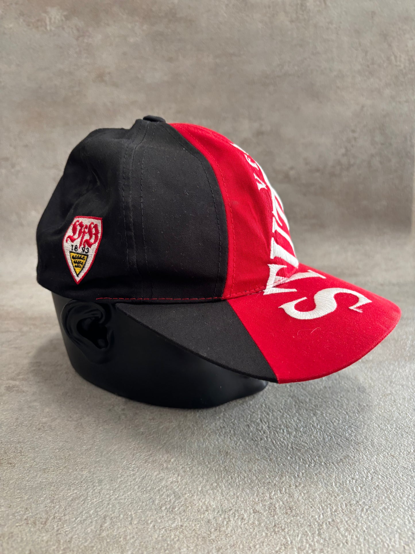 Gorra Nutmeg Mills Stuttgart 00s Vintage