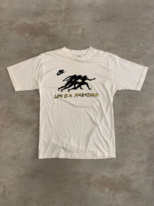 Camiseta Vintage Nike ‘Life is a Marathon ‘ 80’s - M