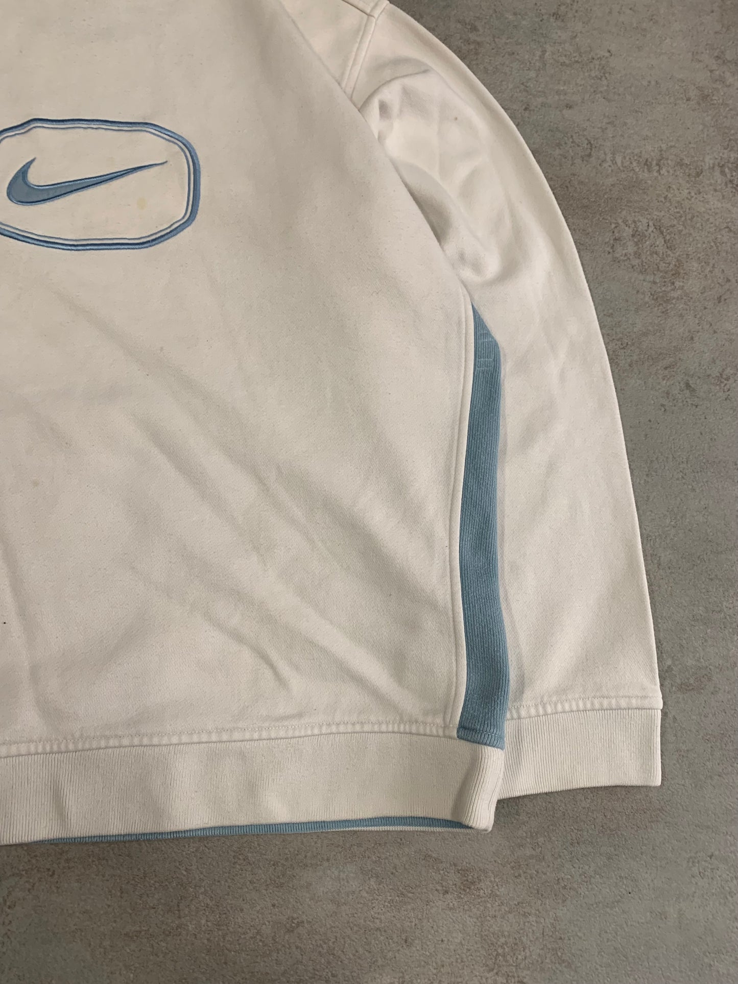 Vintage Nike 00's Sweatshirt - M