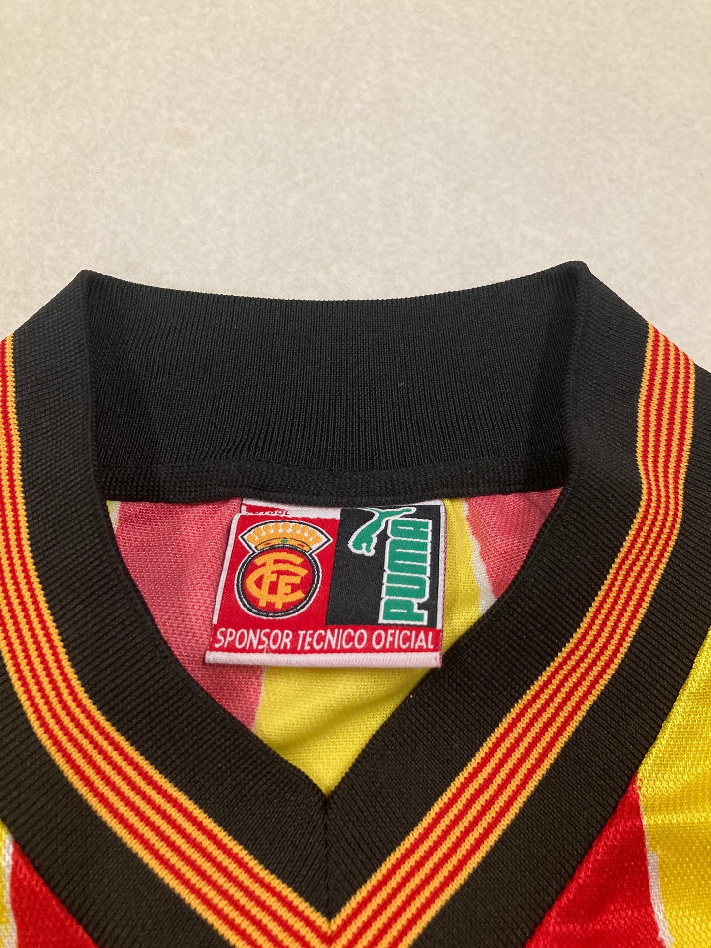 Camiseta Puma Selección Catalana 1998 ‘First Kit seleccion catalana Ever’ Vintage - M