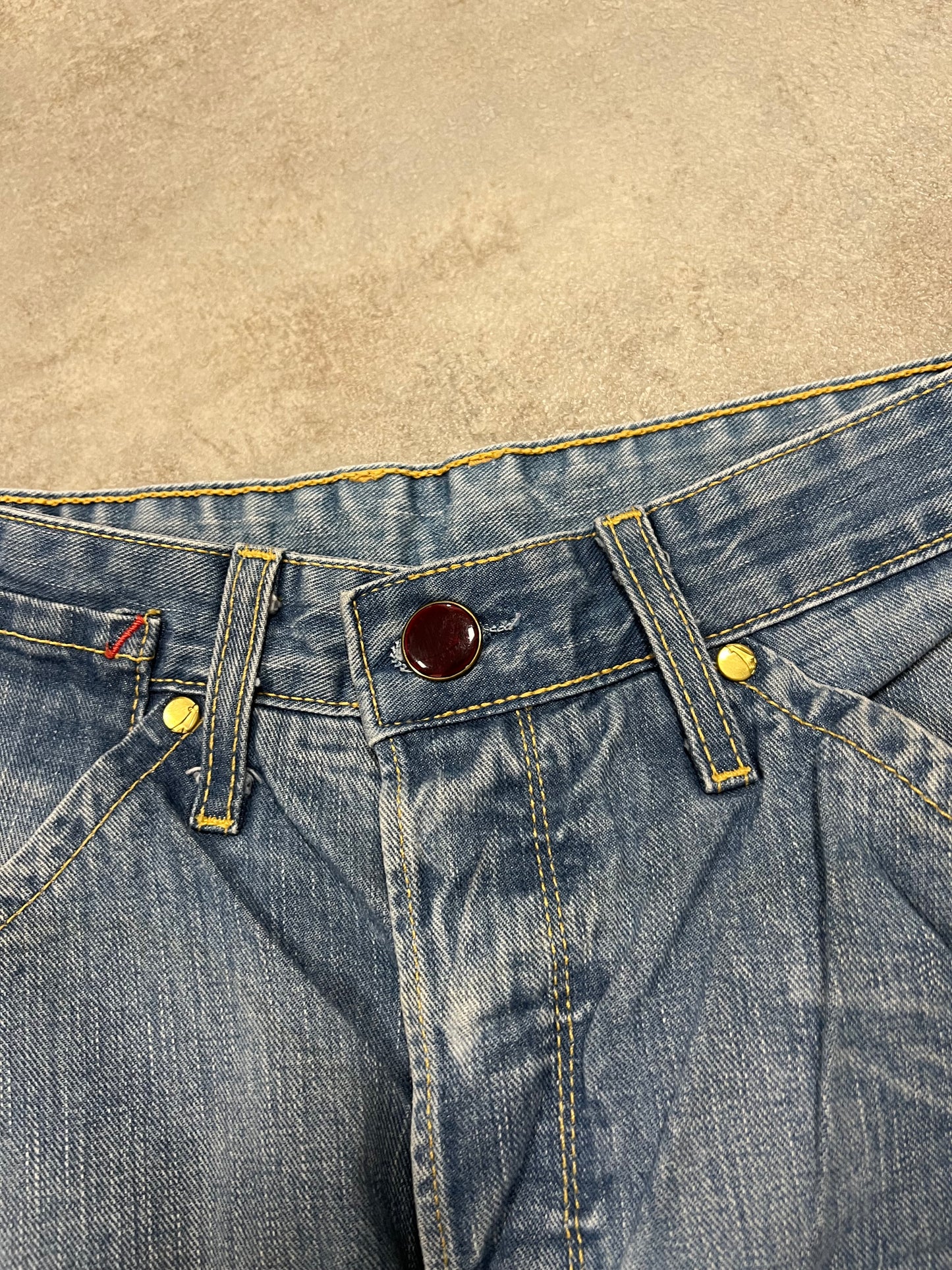 Pantalones Vaqueros Vintage Levi’s Engineered Asymethric Cut 00’s - M