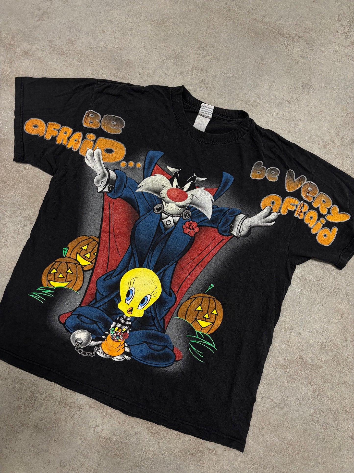 Camiseta Estampada Looney Tunes Halloween 1998 Vintage - XL