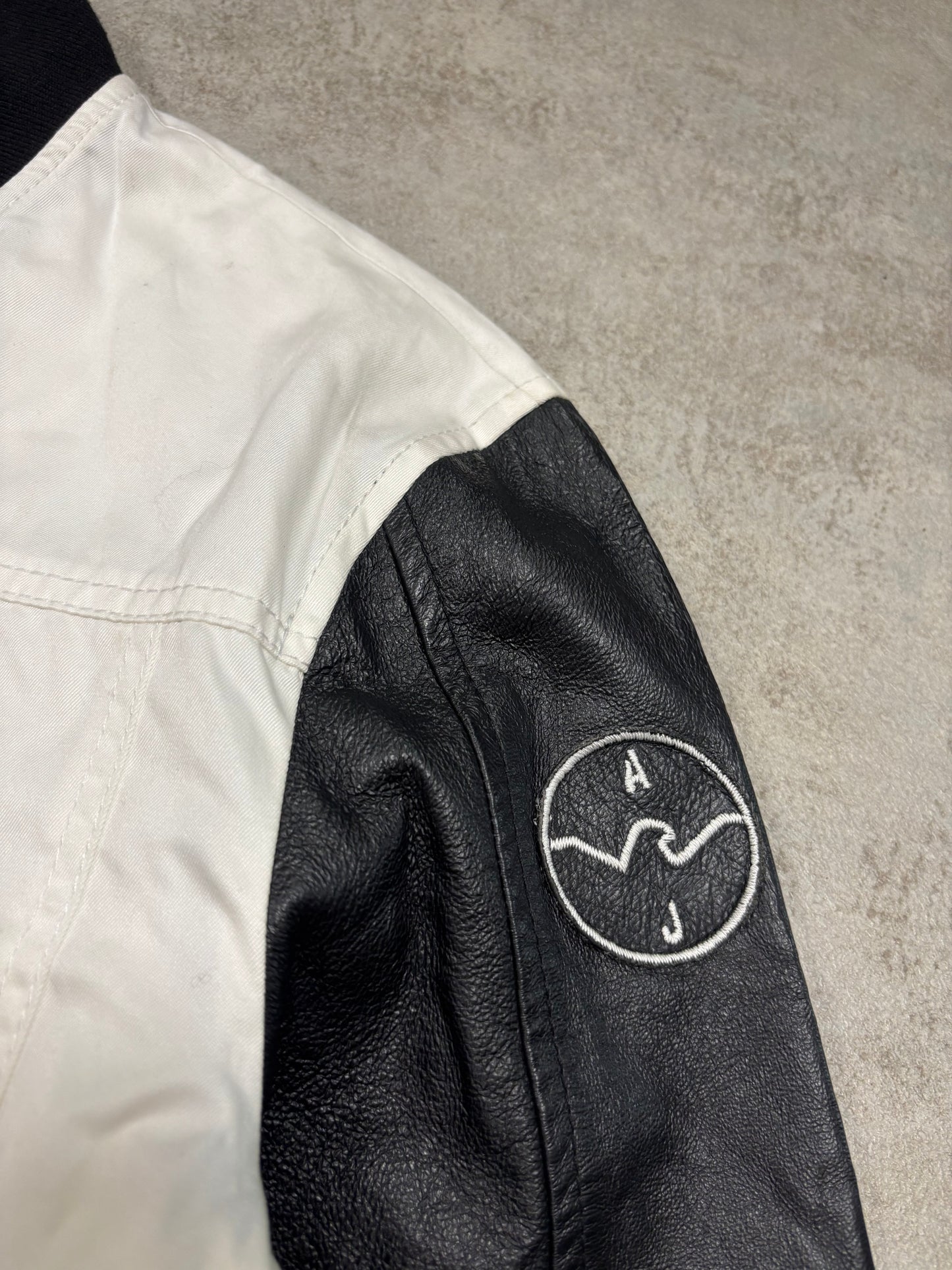 Chaqueta Cuero Armani Jeans 00s Vintage - S