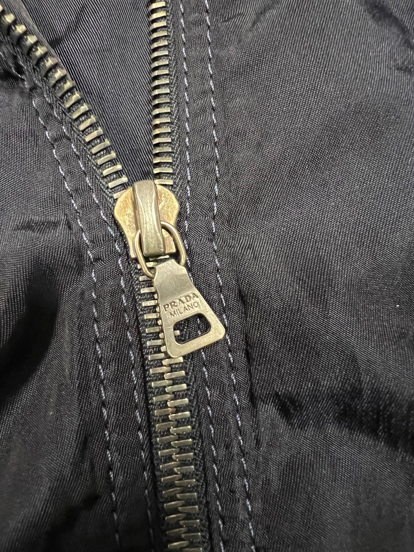 Chaqueta Nylon ‘Iridiscente’ Vintage Prada 2000 - M