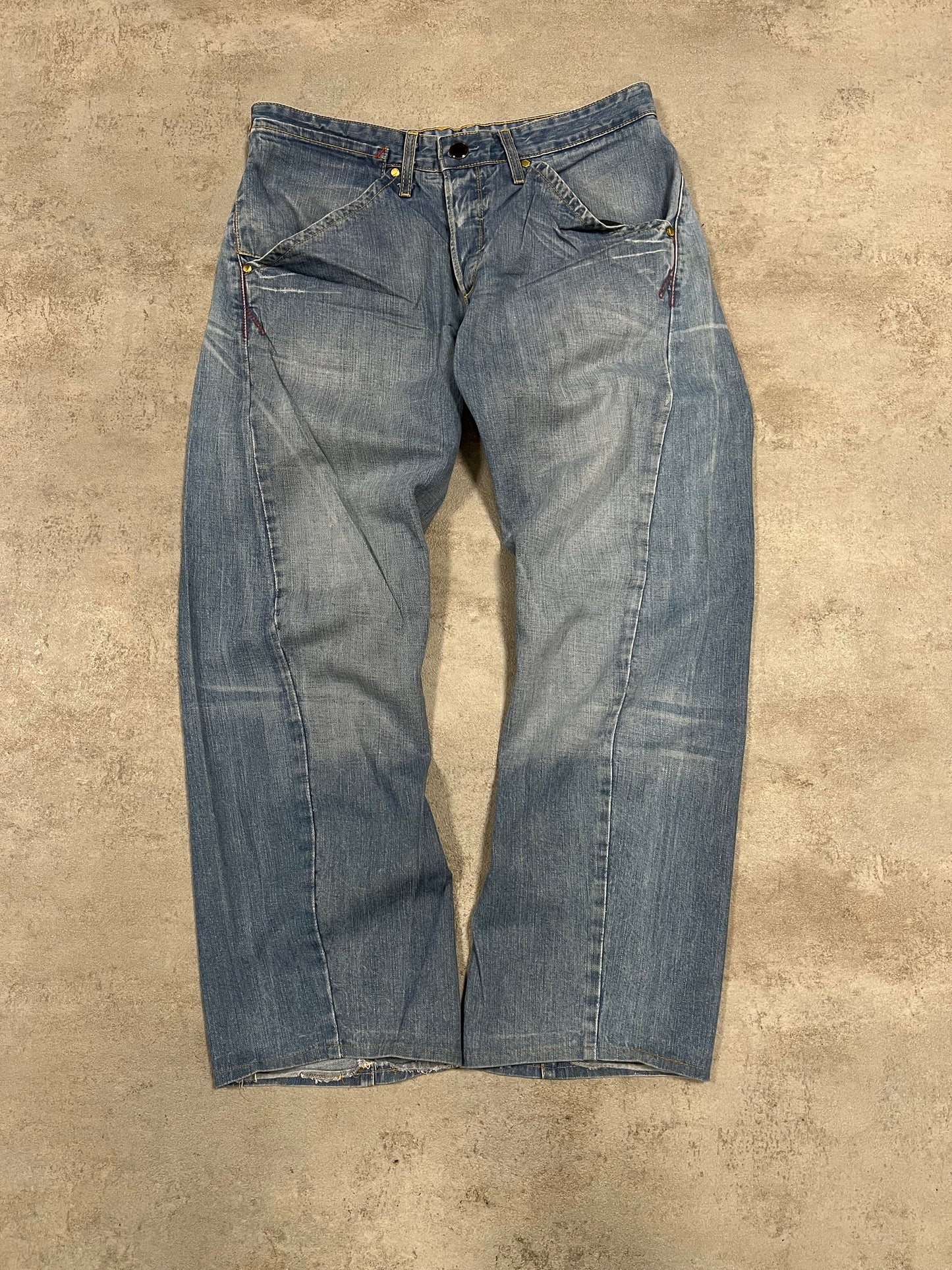 Pantalones Vaqueros Vintage Levi’s Engineered Asymethric Cut 00’s - M