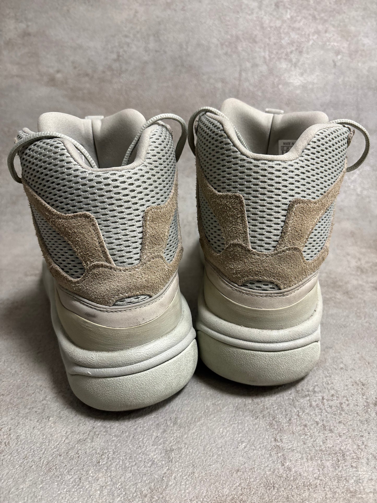 Botas Adidas Yeezy Salt Desert - 42