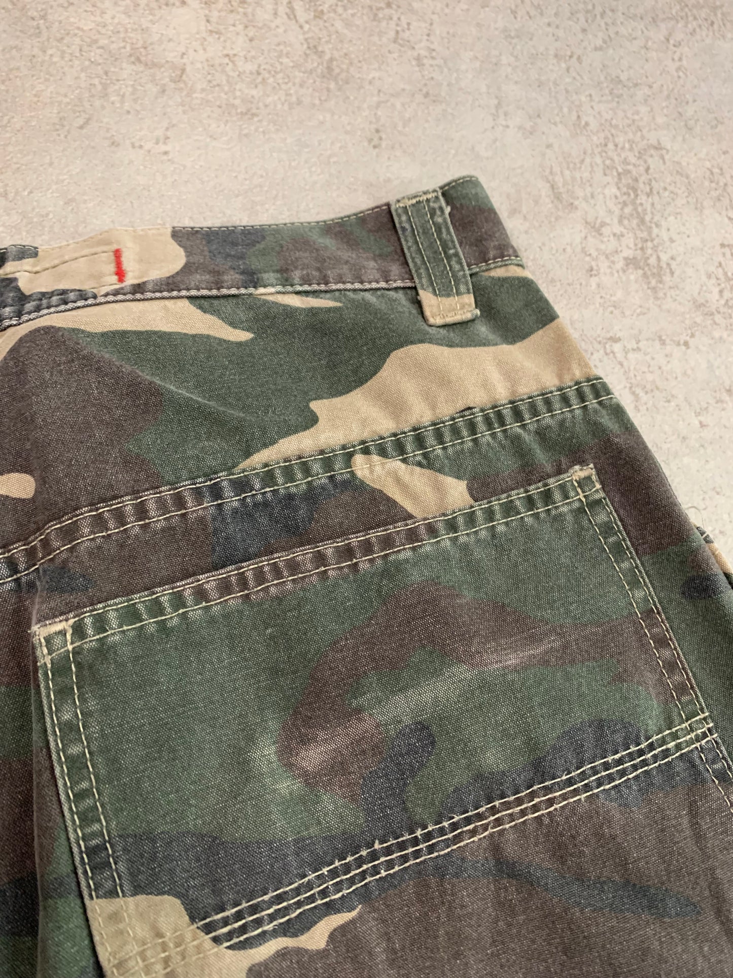 Shorts Militares Vintage JNCO 00’s - S