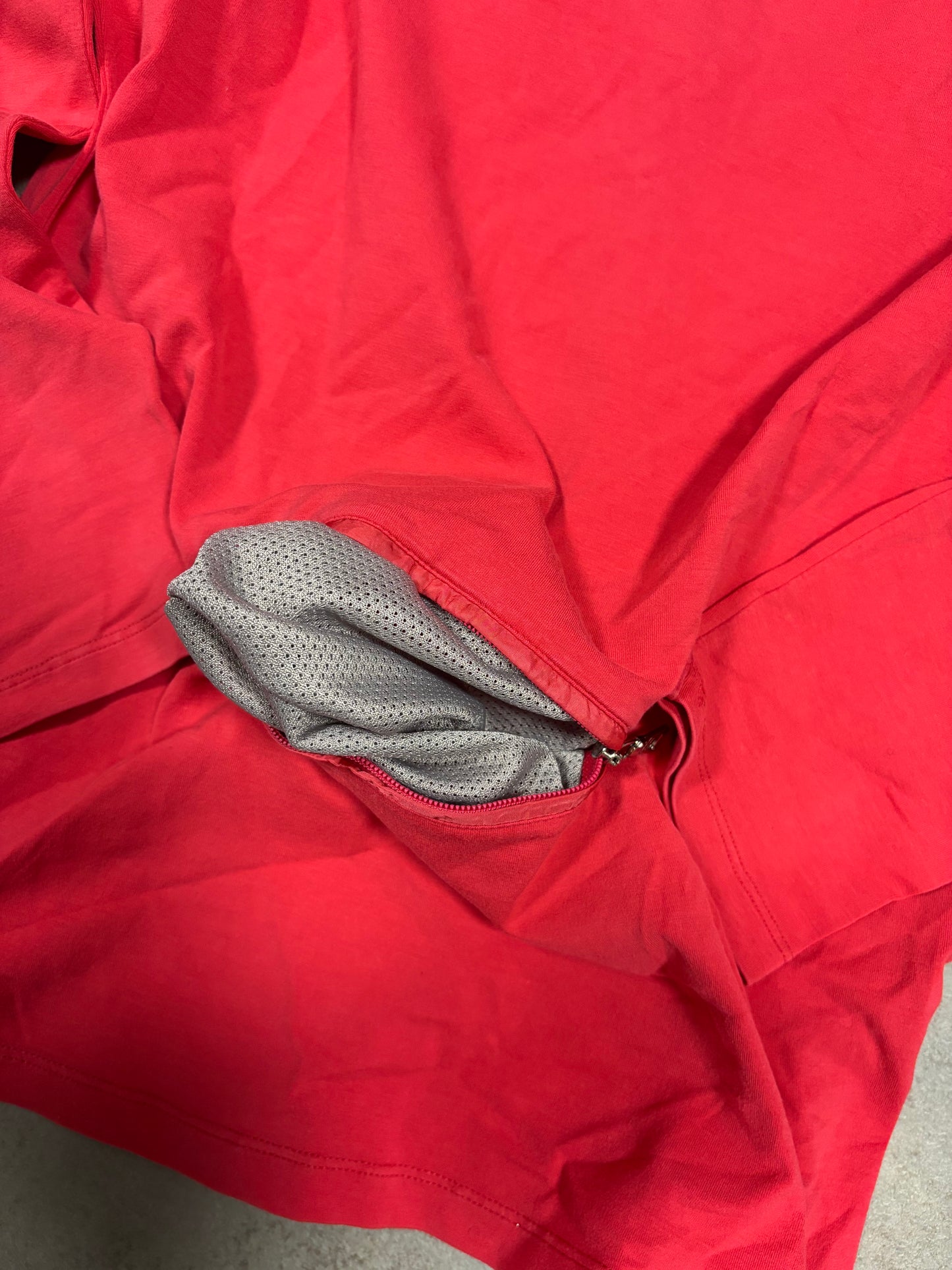 Camiseta Pico Elástica Prada 90s Vintage - L