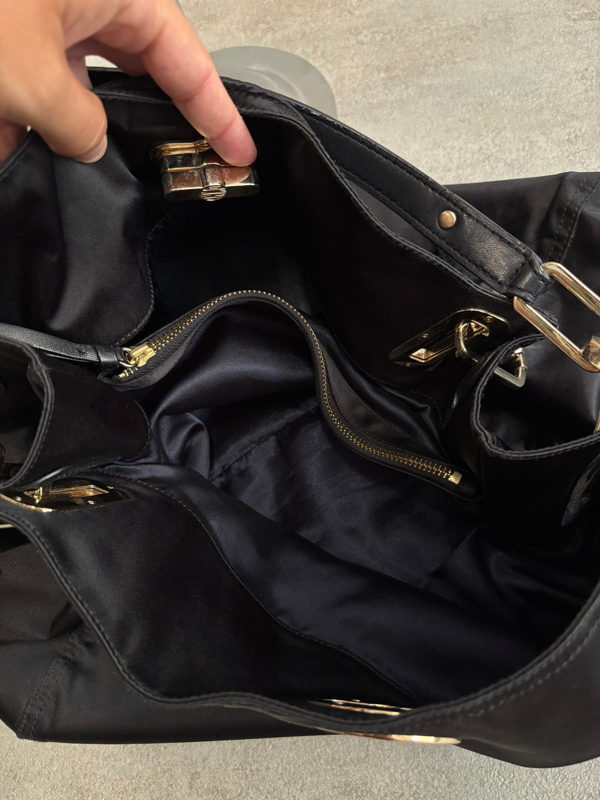 Bolso Satinado DKNY 00s Vintage