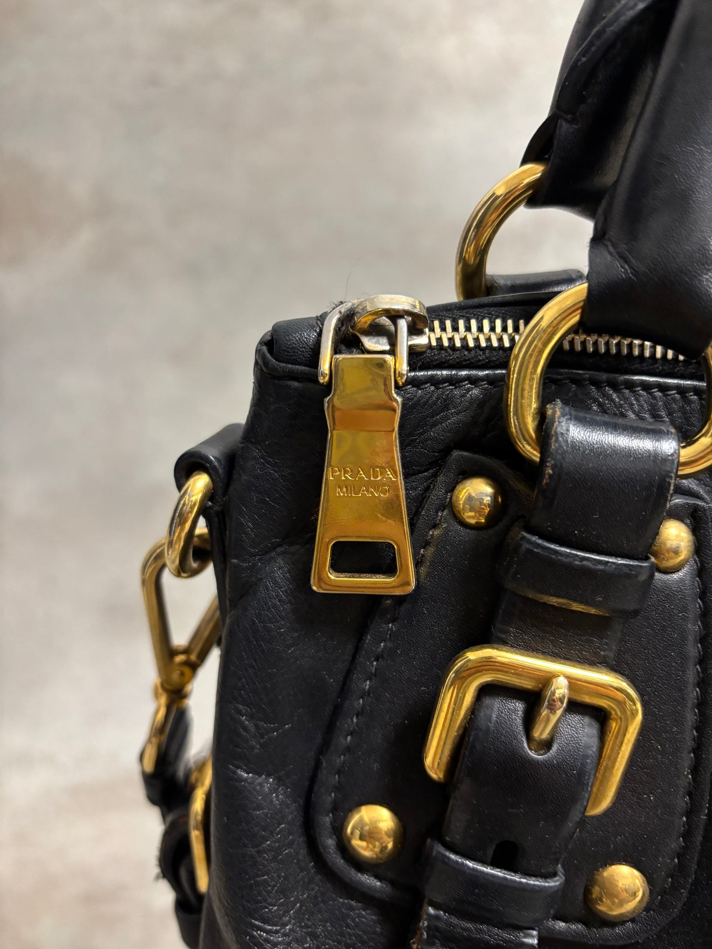 Bolso Satchel Cuero Prada 00s Vintage