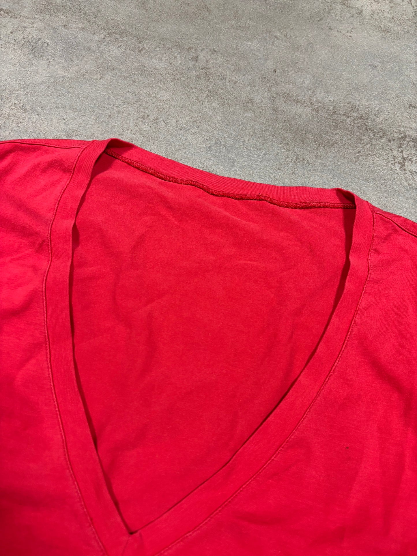 Camiseta Pico Elástica Prada 90s Vintage - L