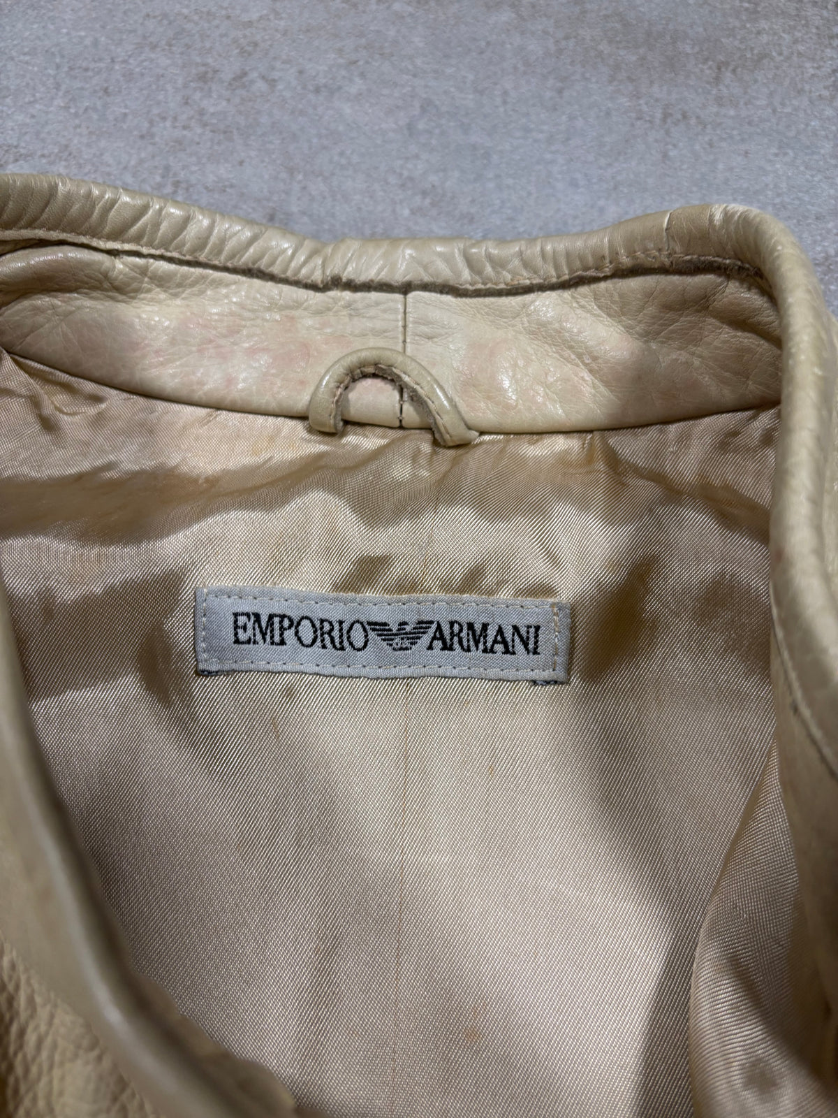 Chaqueta Asimétrica Cuero Emporio Armani 90s Vintage - M Woman