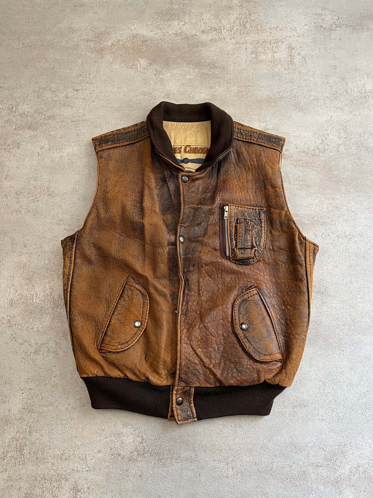 Chaleco Cuero Vintage Chevignon 90’s - M