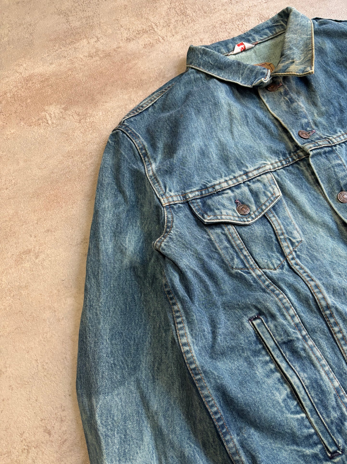 Chaqueta Levi’s ‘Real Stained’ 90s Vintage - M